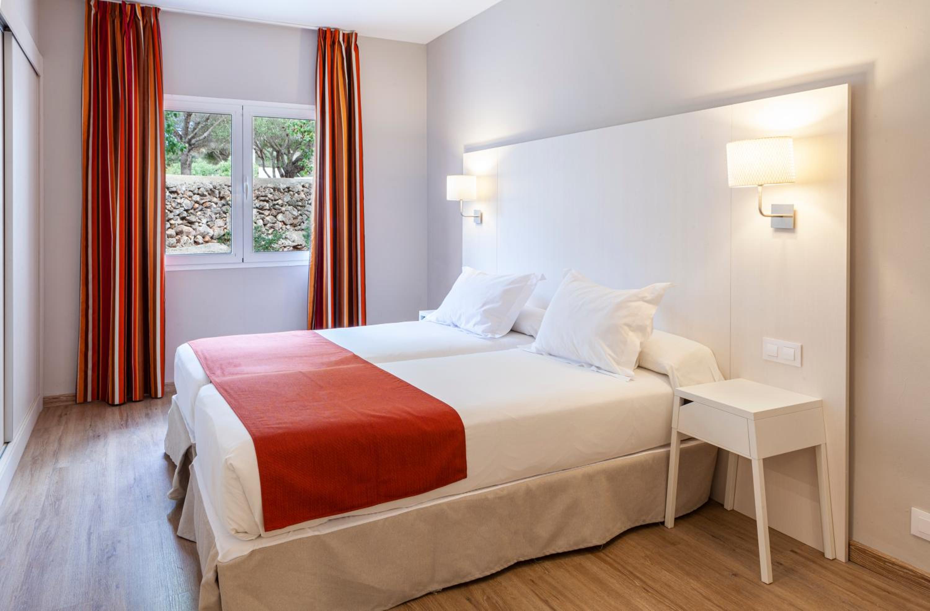 Two bedroom Duplex Premium Suite (2 adults + 1 child) photo 3