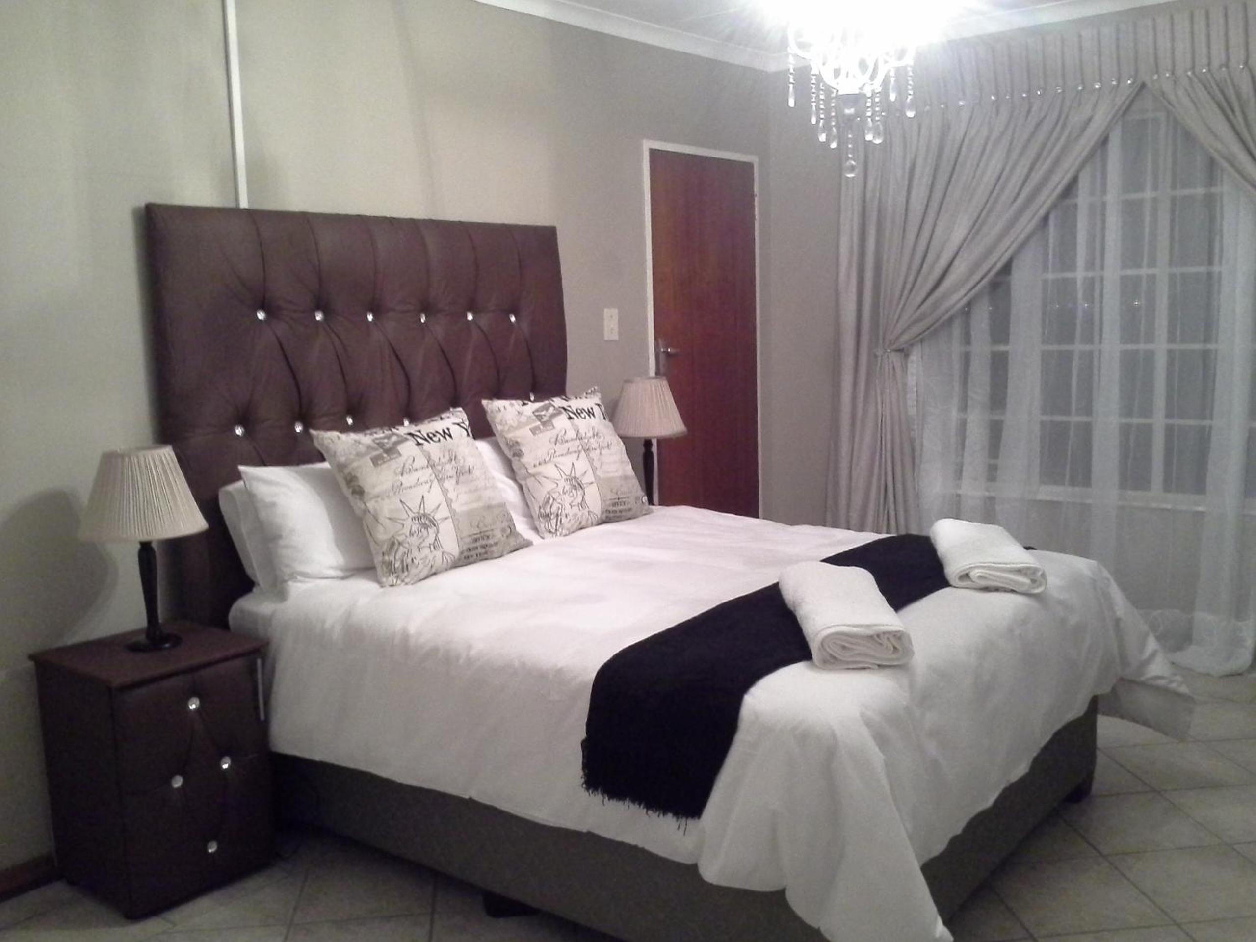 Deluxe Double Room photo 2