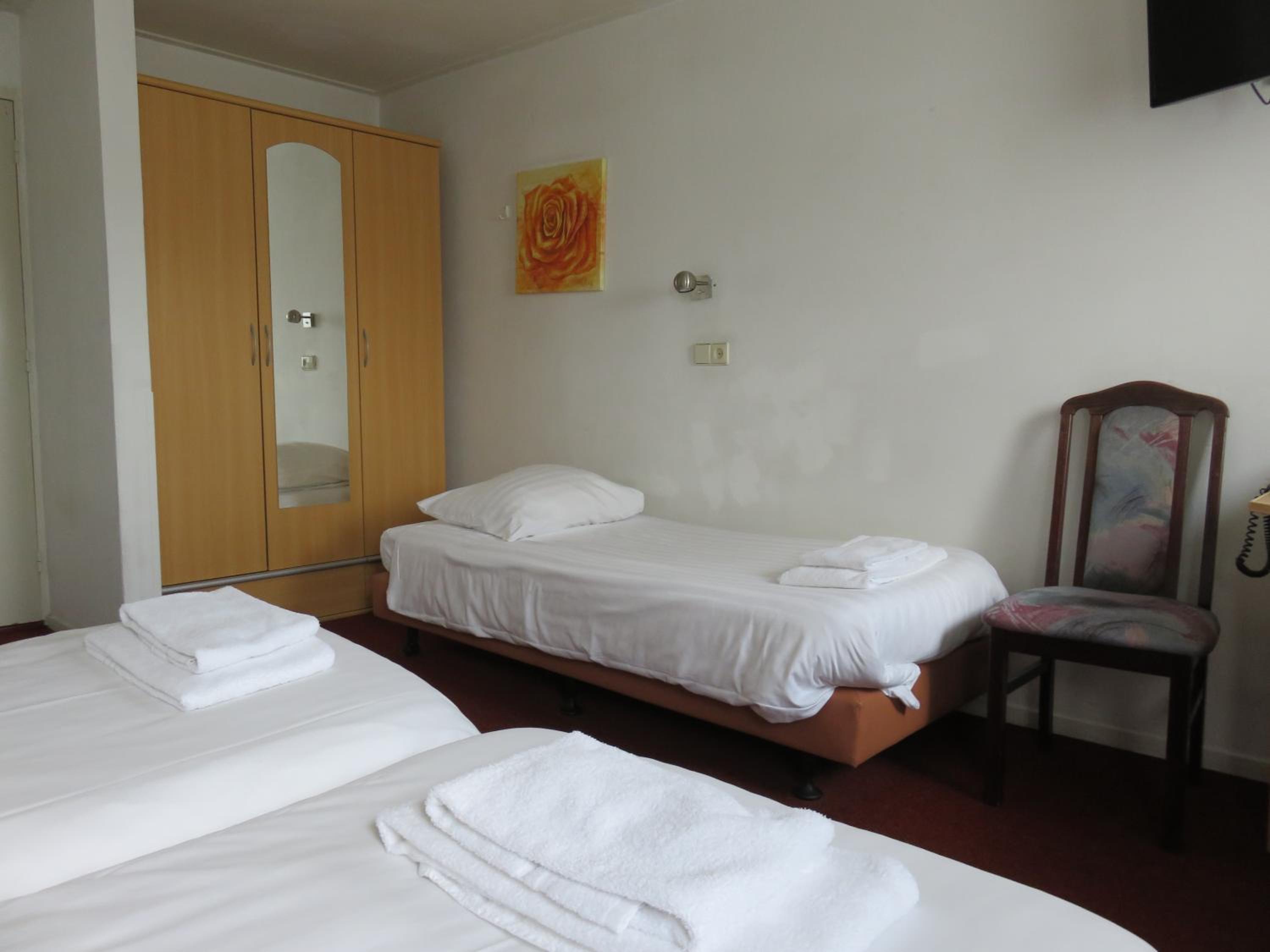 Triple Room photo 2