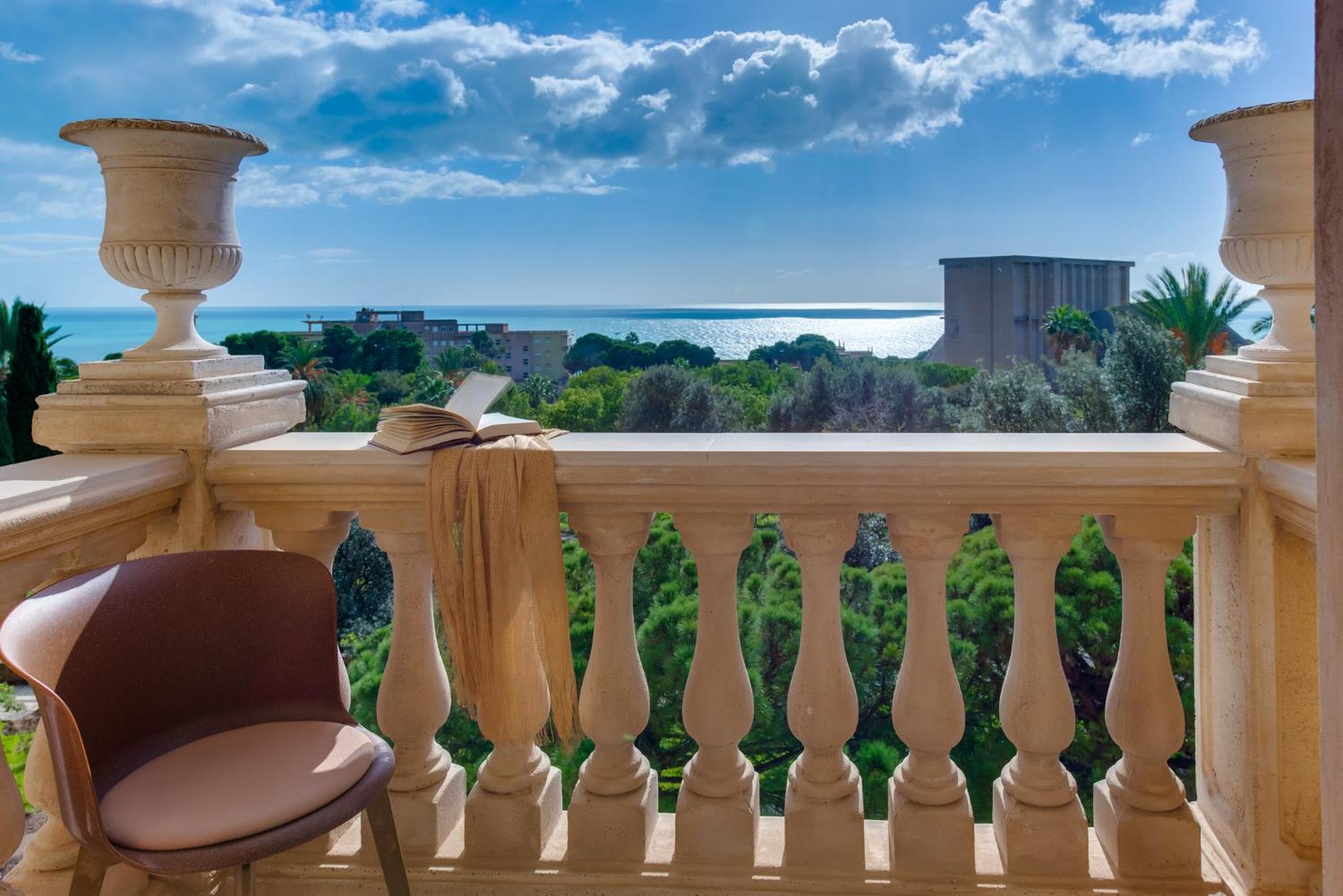 Superior Double or Twin Room with Sea View - Photo 1