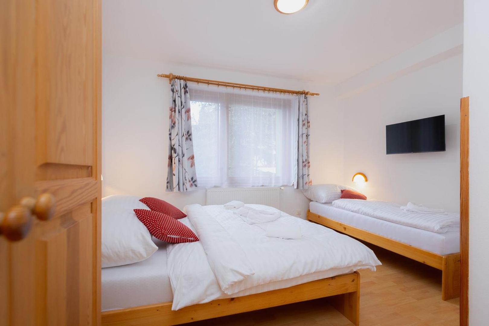 Standard Triple Room photo 2