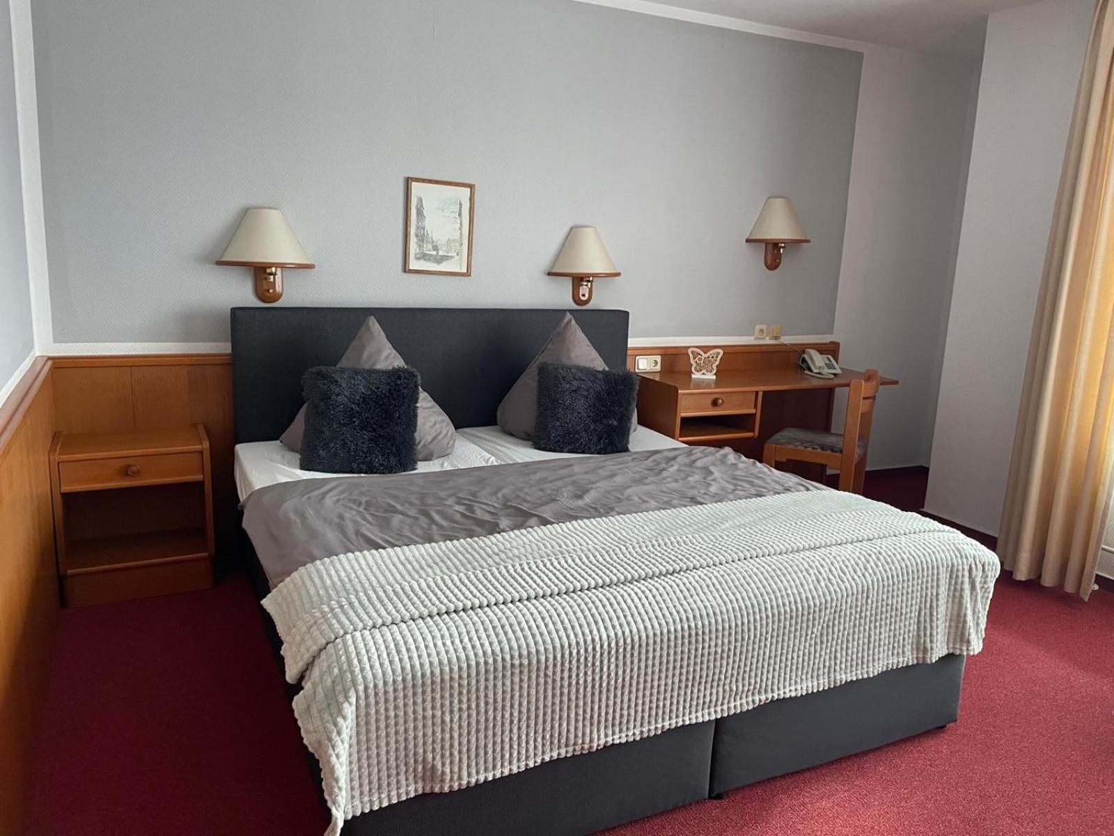 Double or Twin Room photo 2