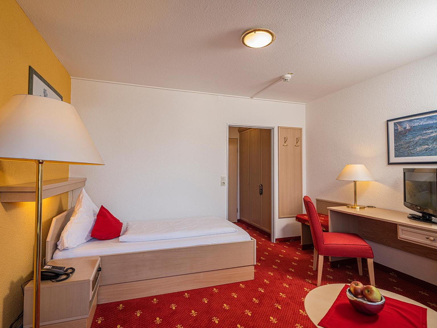 Single Room photo 1