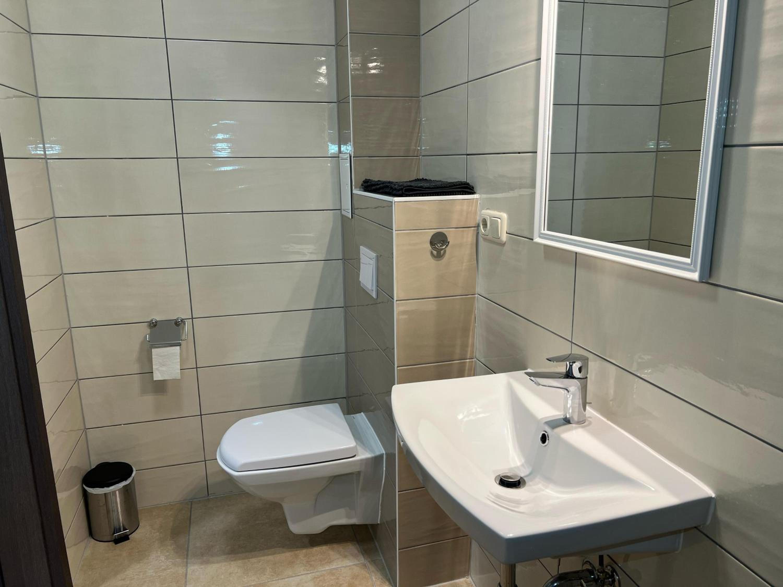 Quadruple Room with Bathroom photo 3