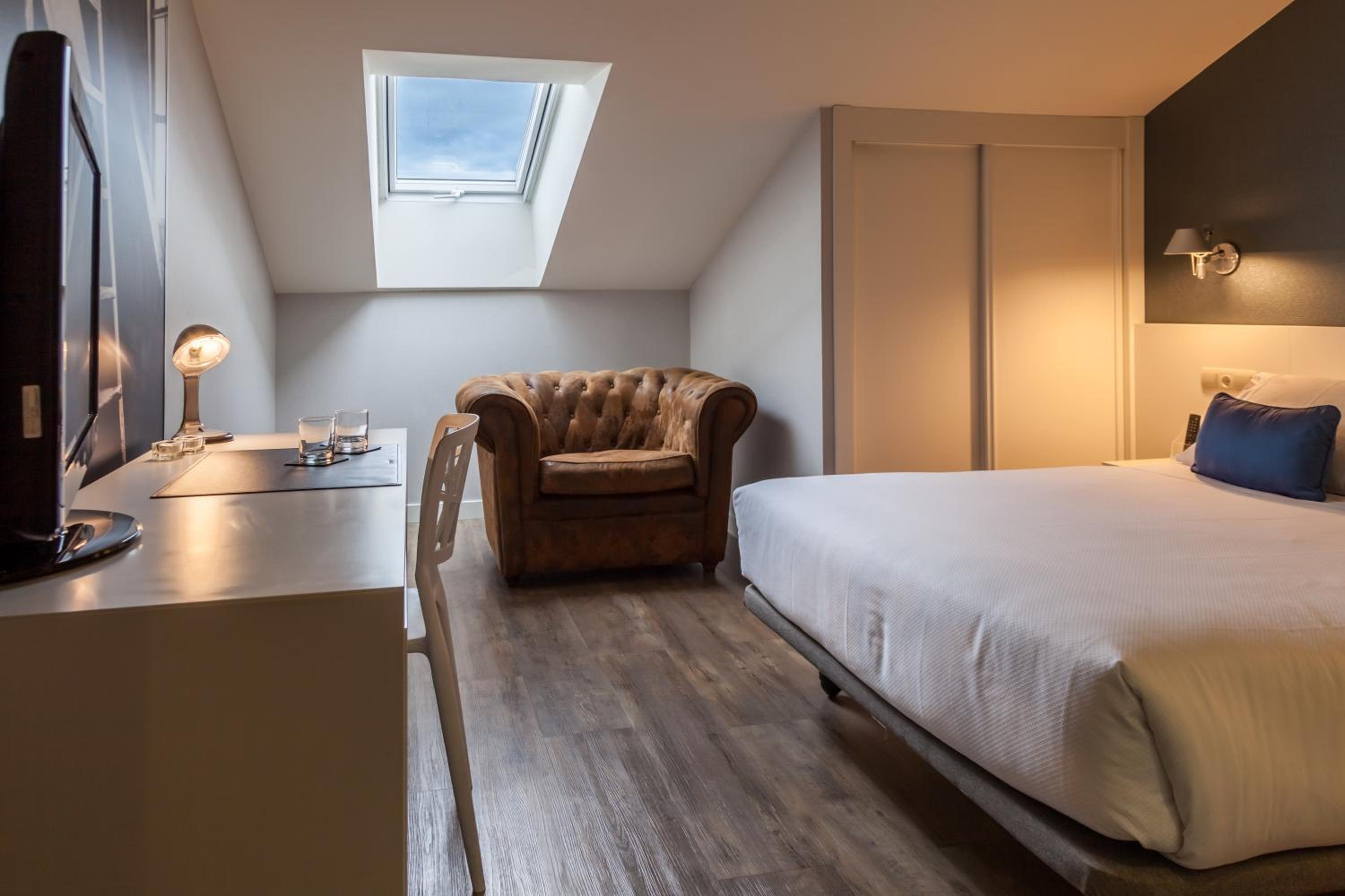 Queen Room - Photo 5