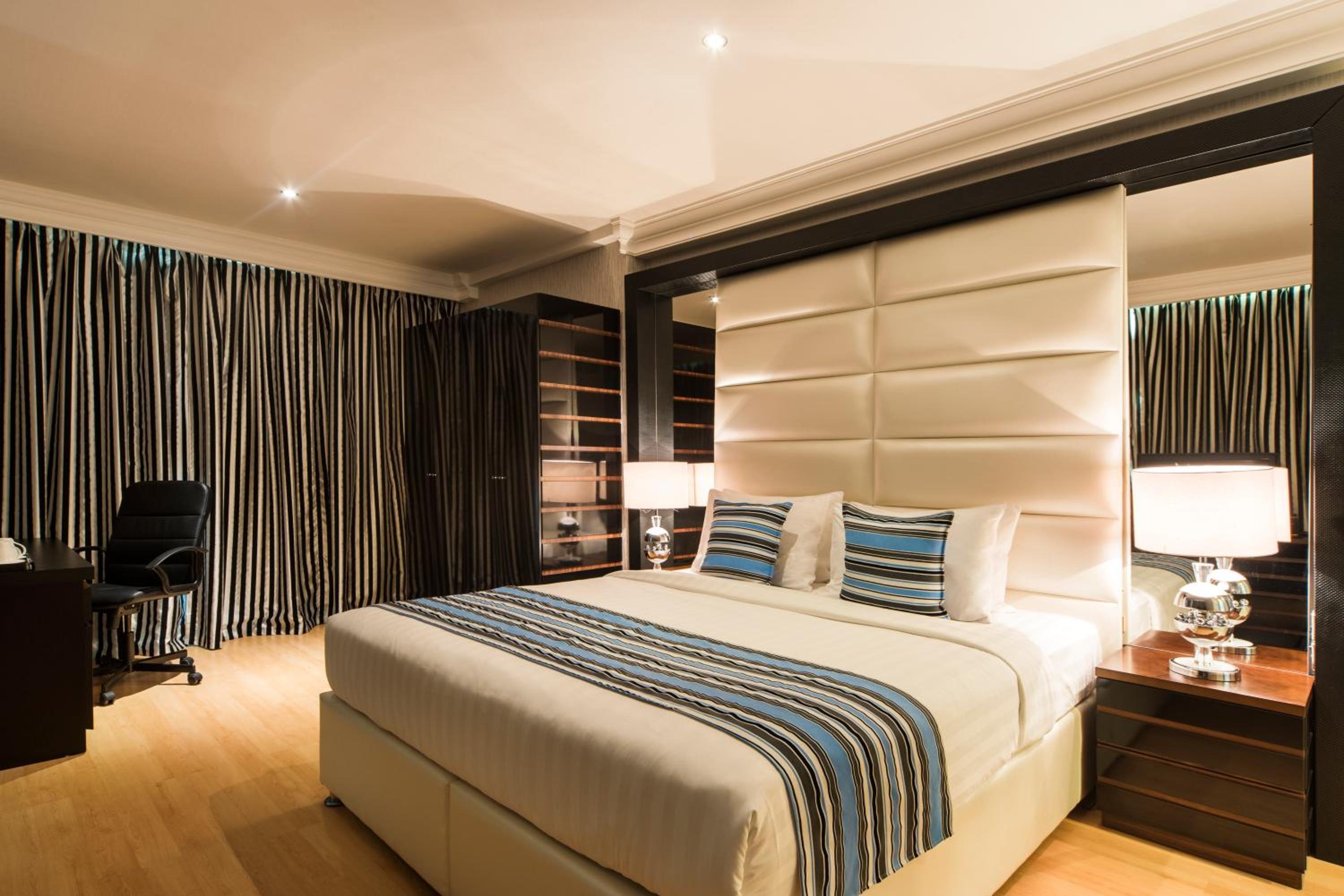 Diplomatic Suite photo 2