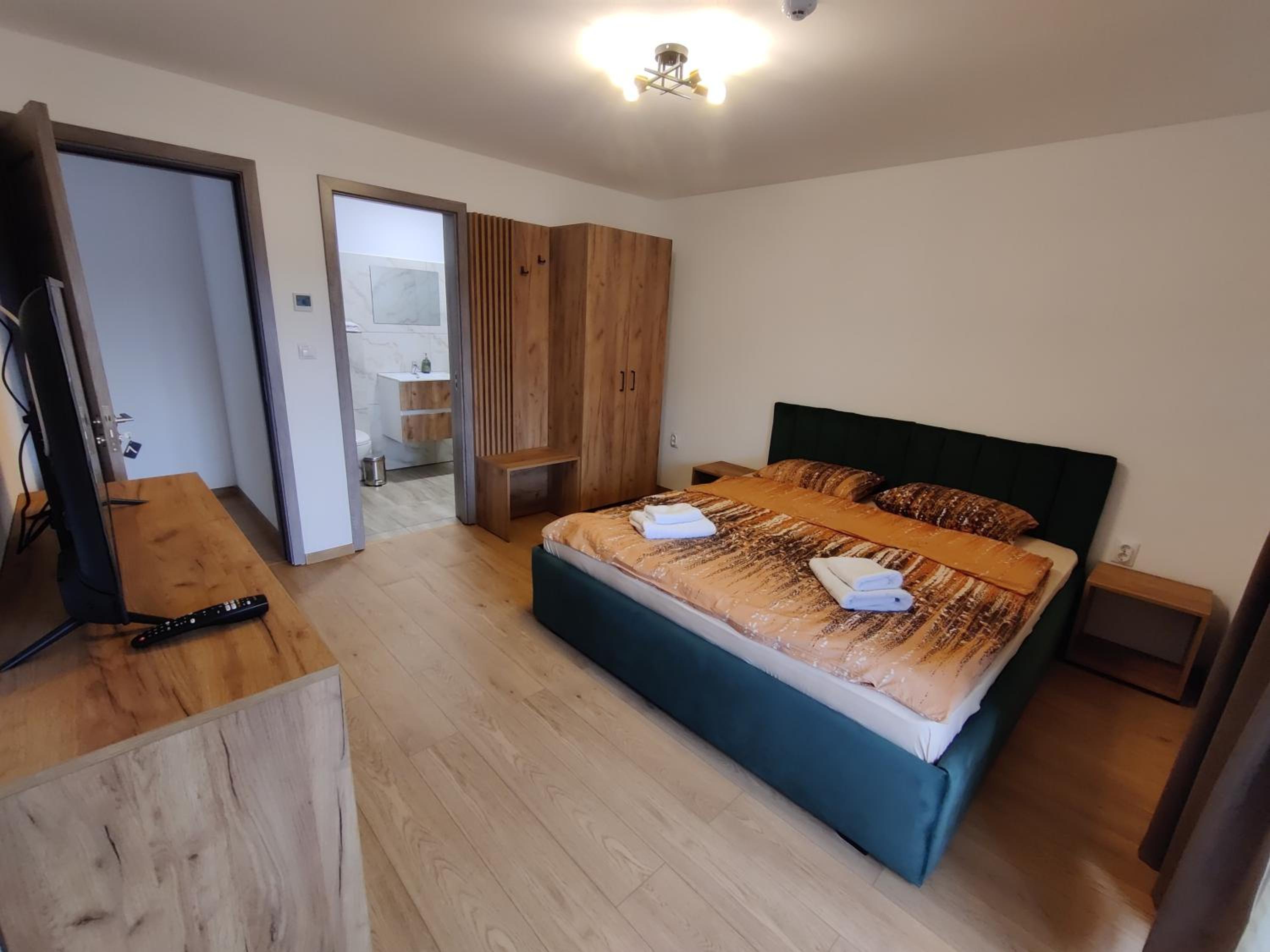 Small Double Room - Photo 3
