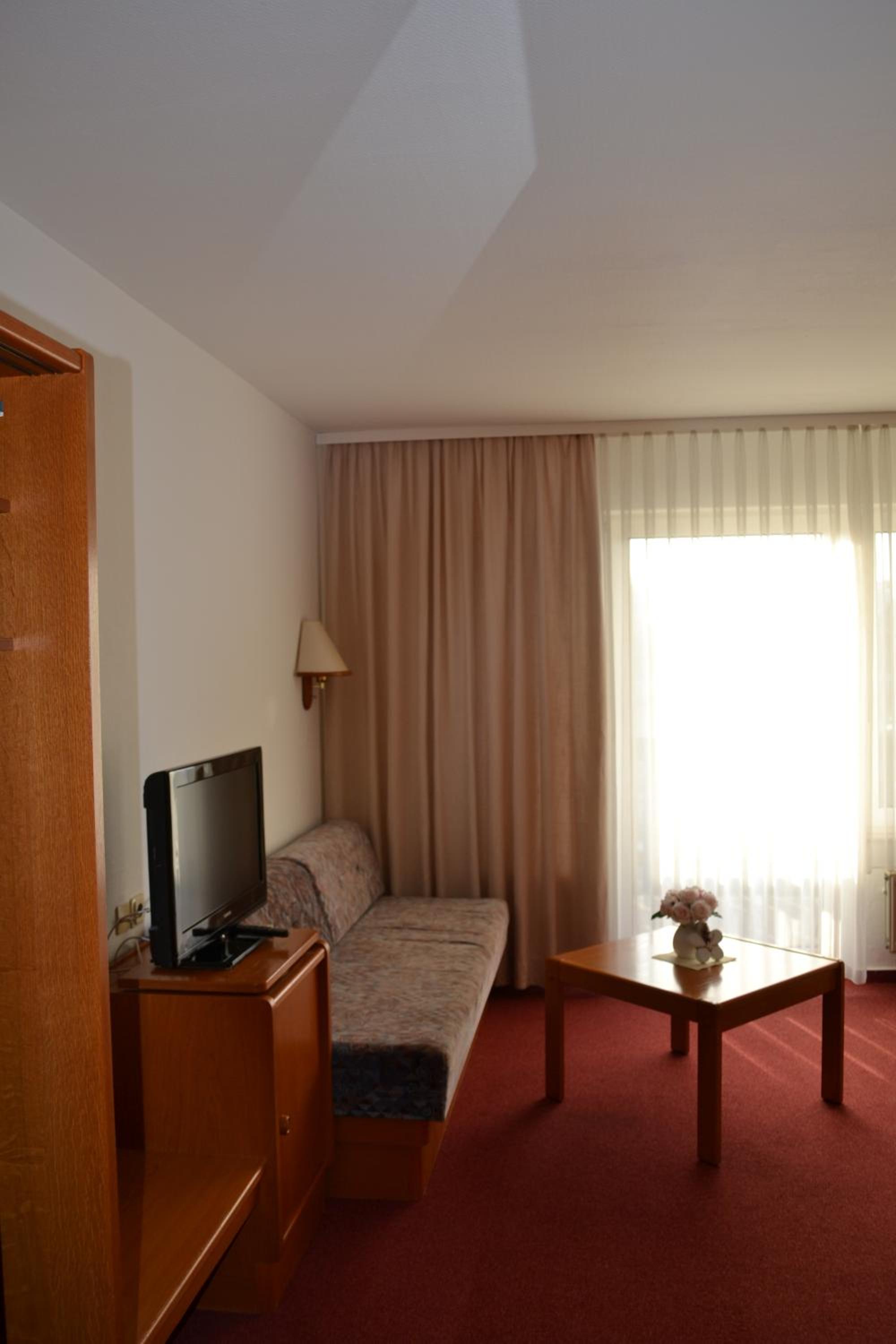 Double or Twin Room photo 2