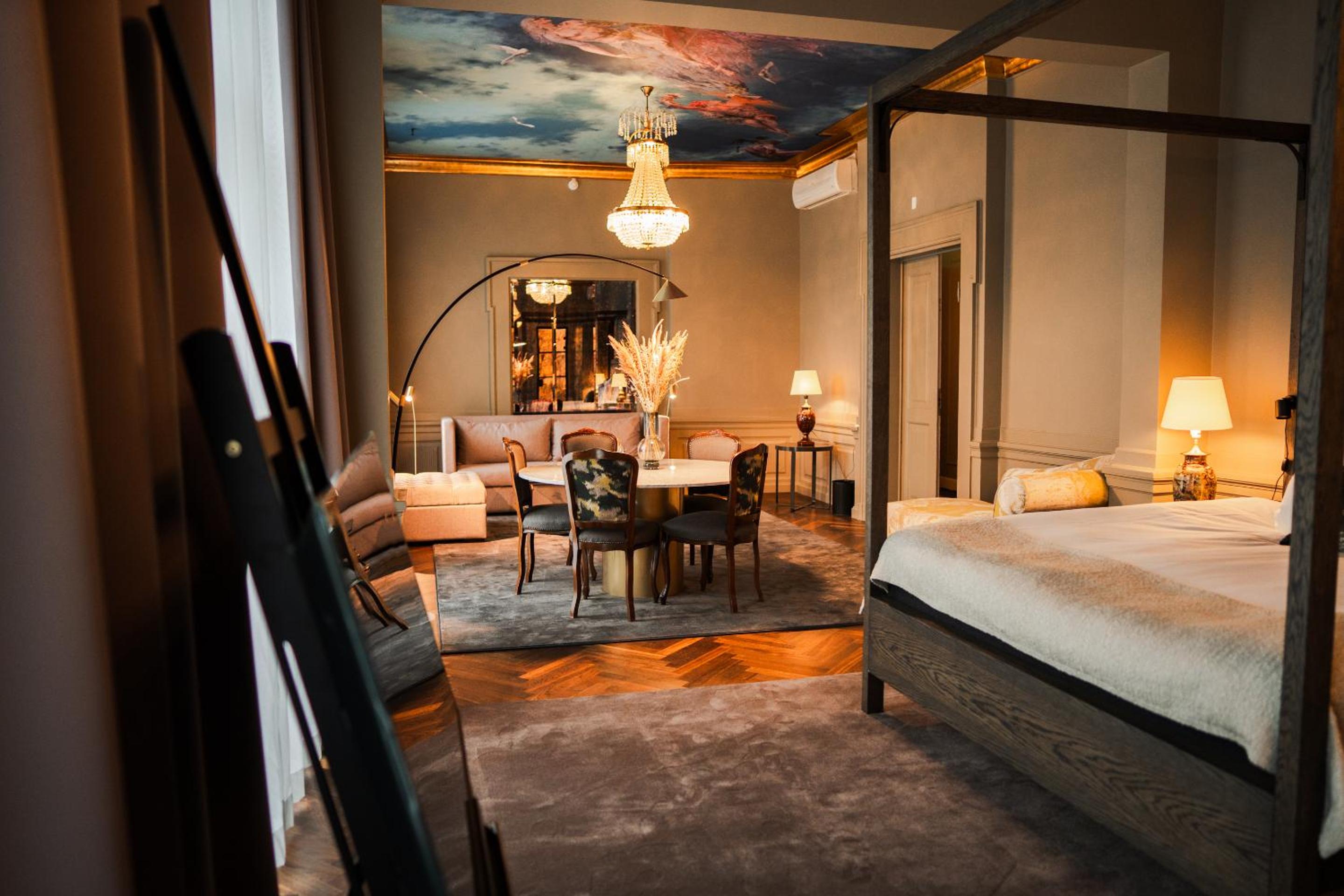 Rosen Suite - Photo 3