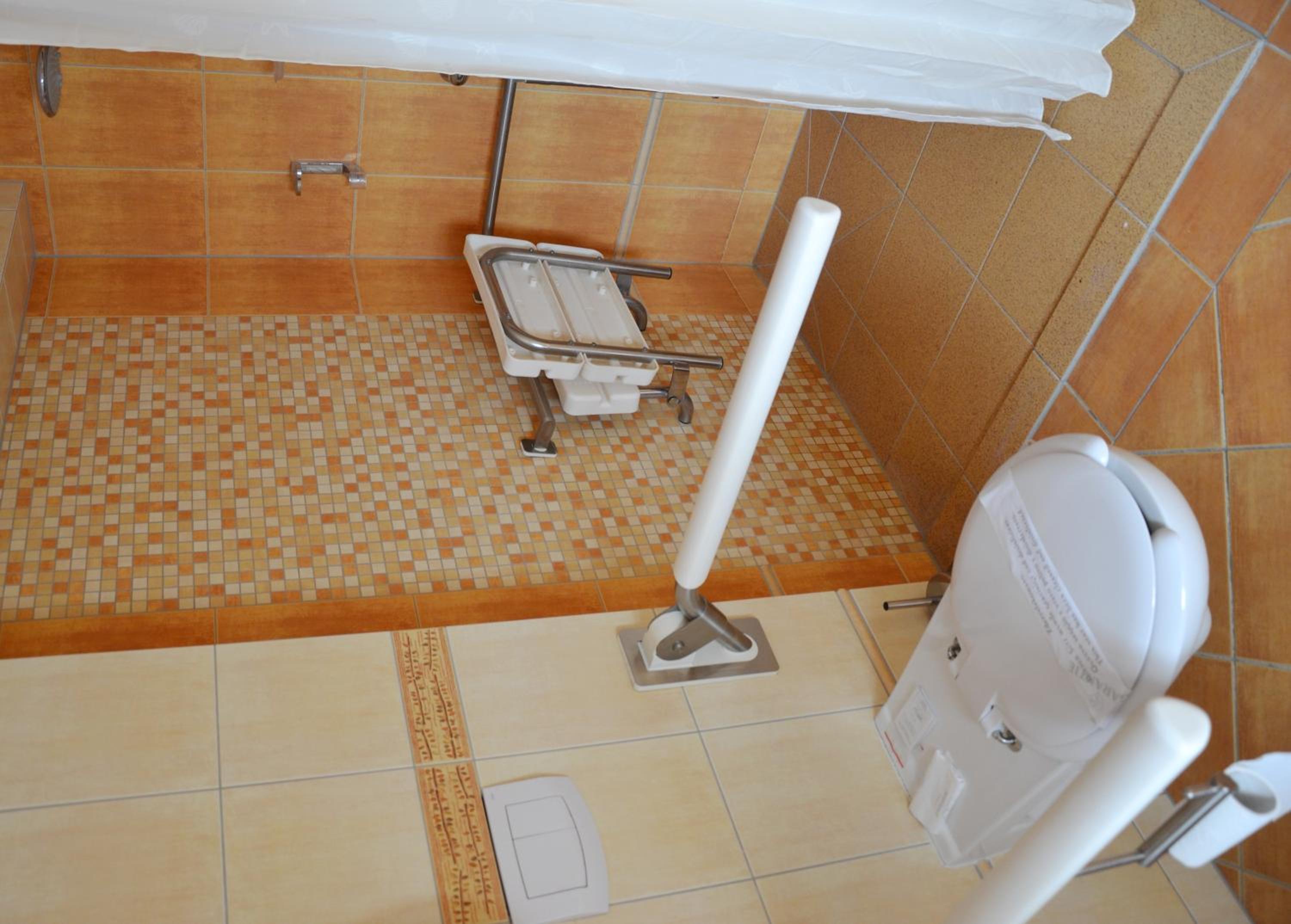 Double or Twin Room photo 3