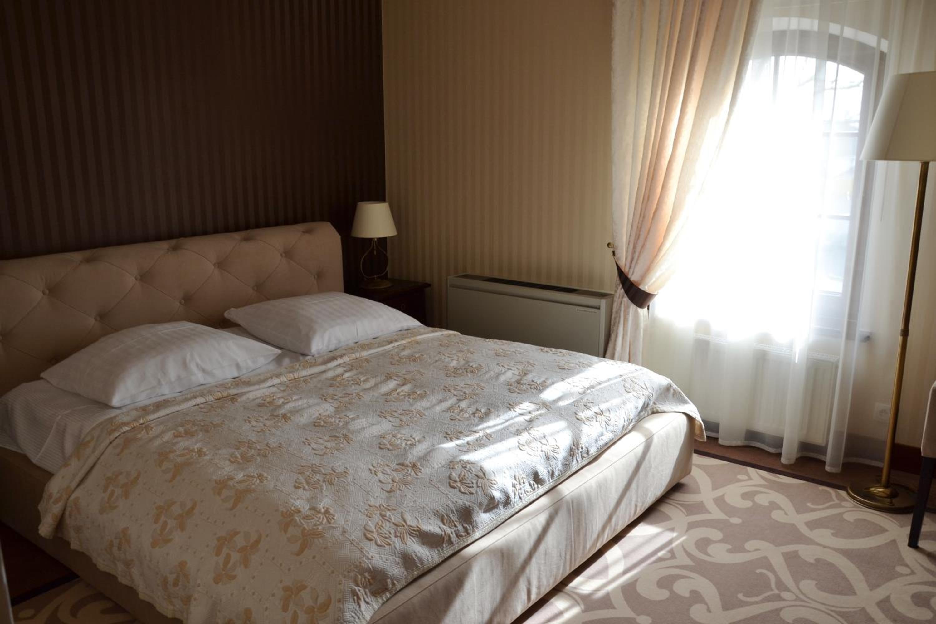 Superior King Room photo 2