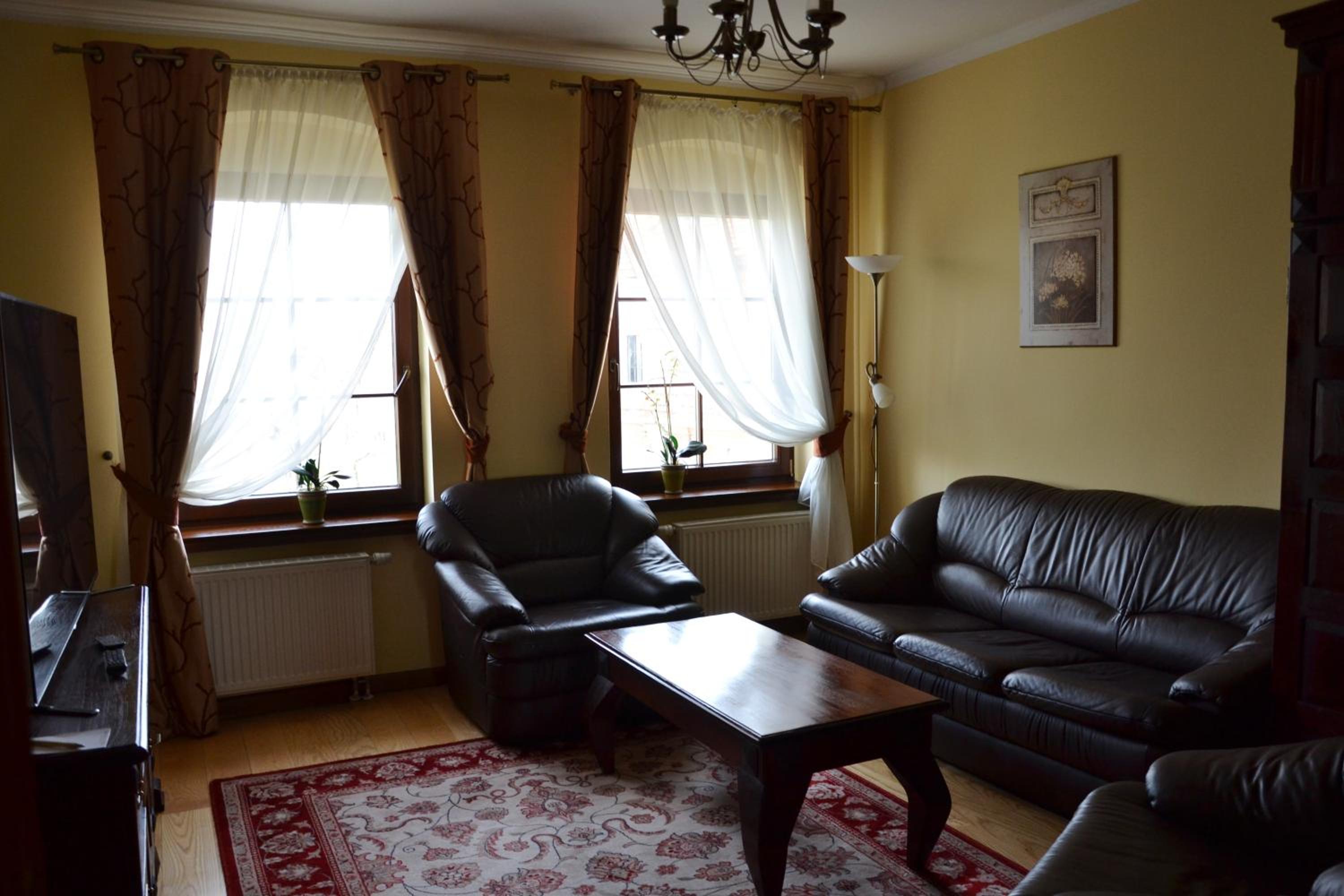 Apartment photo 2