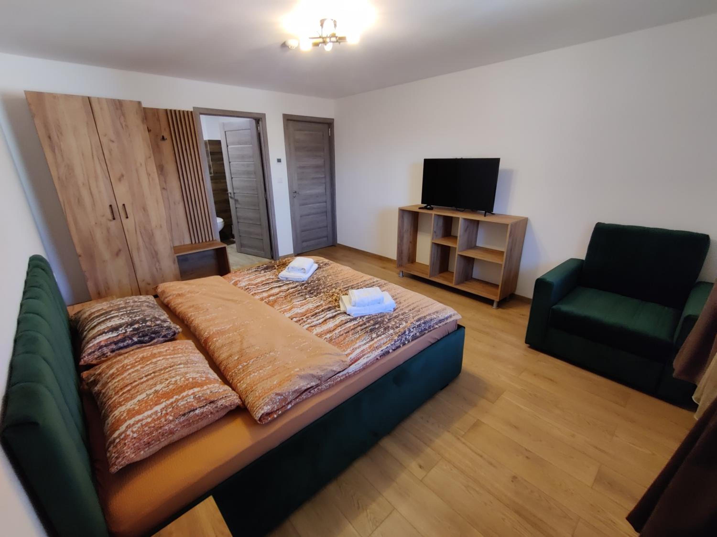Double Room with Extra Bed - Photo 4
