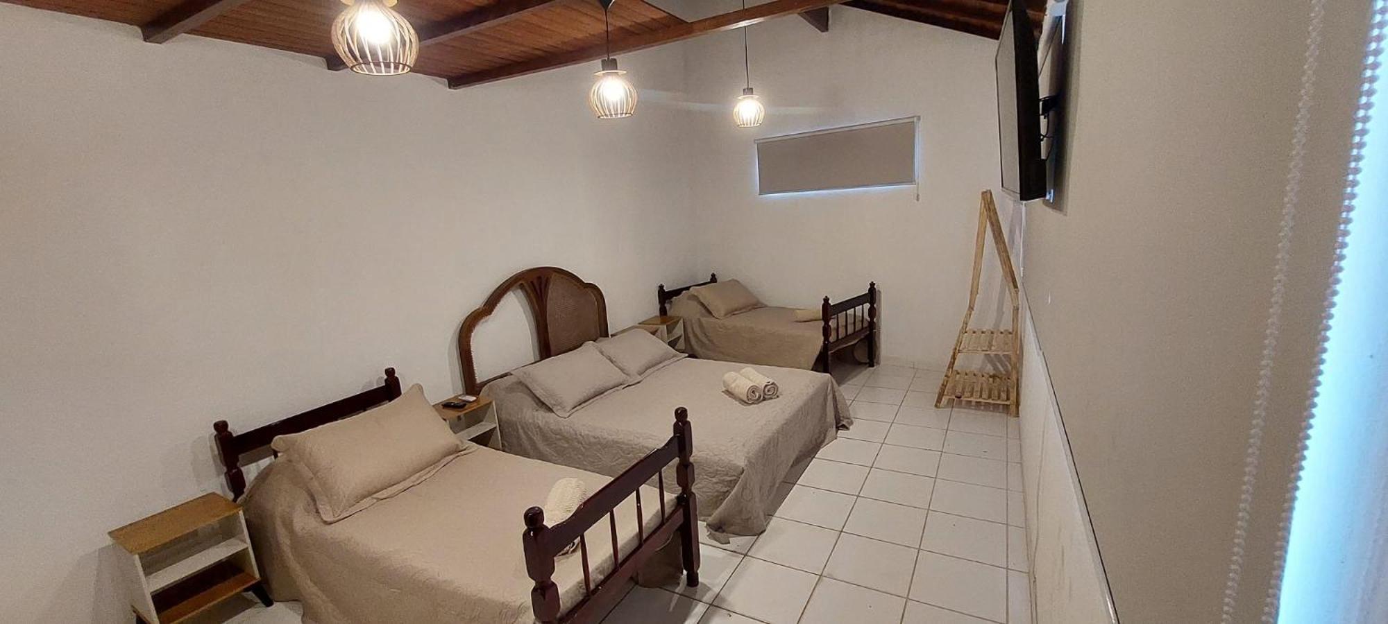 Quadruple Room with Private External Bathroom photo 1