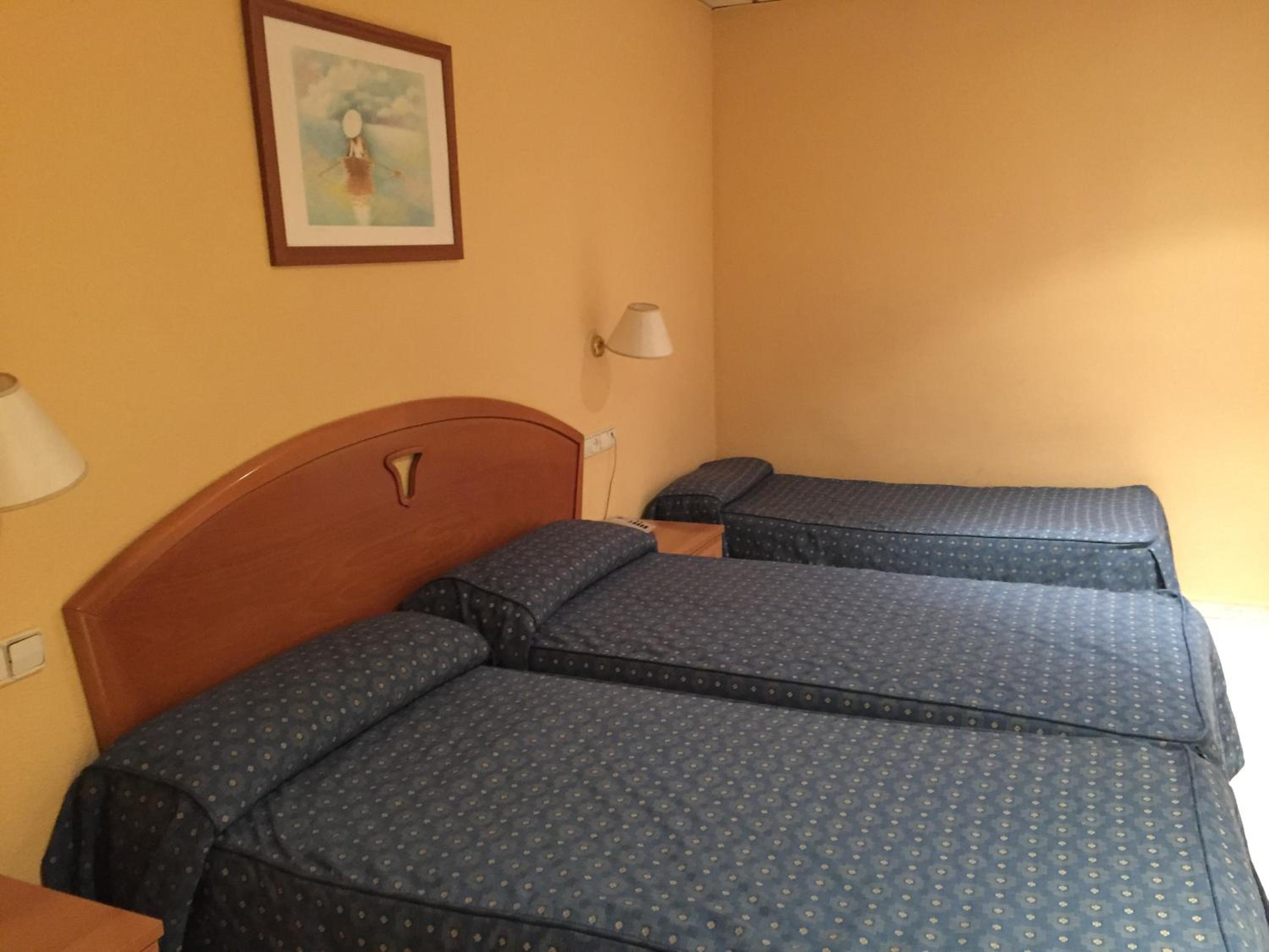 Habitación Triple Básica