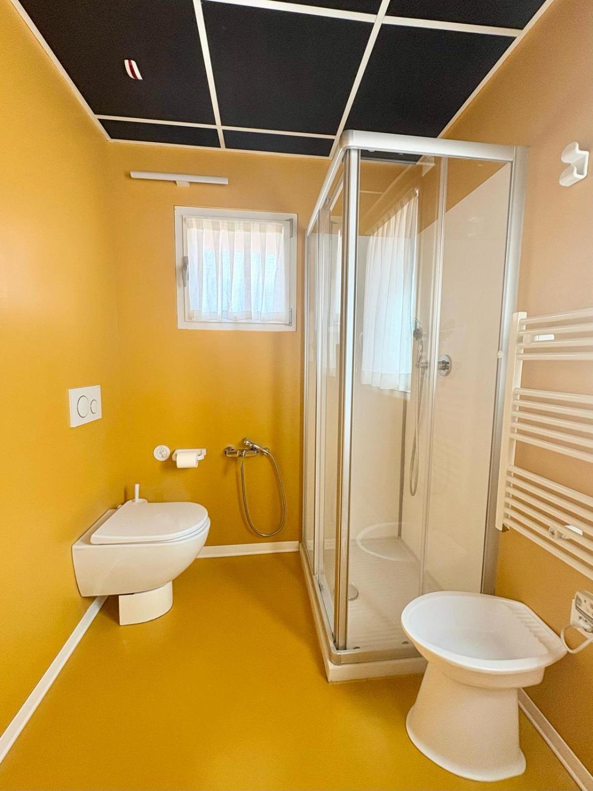 Quadruple Room with Private External Bathroom - Photo 7