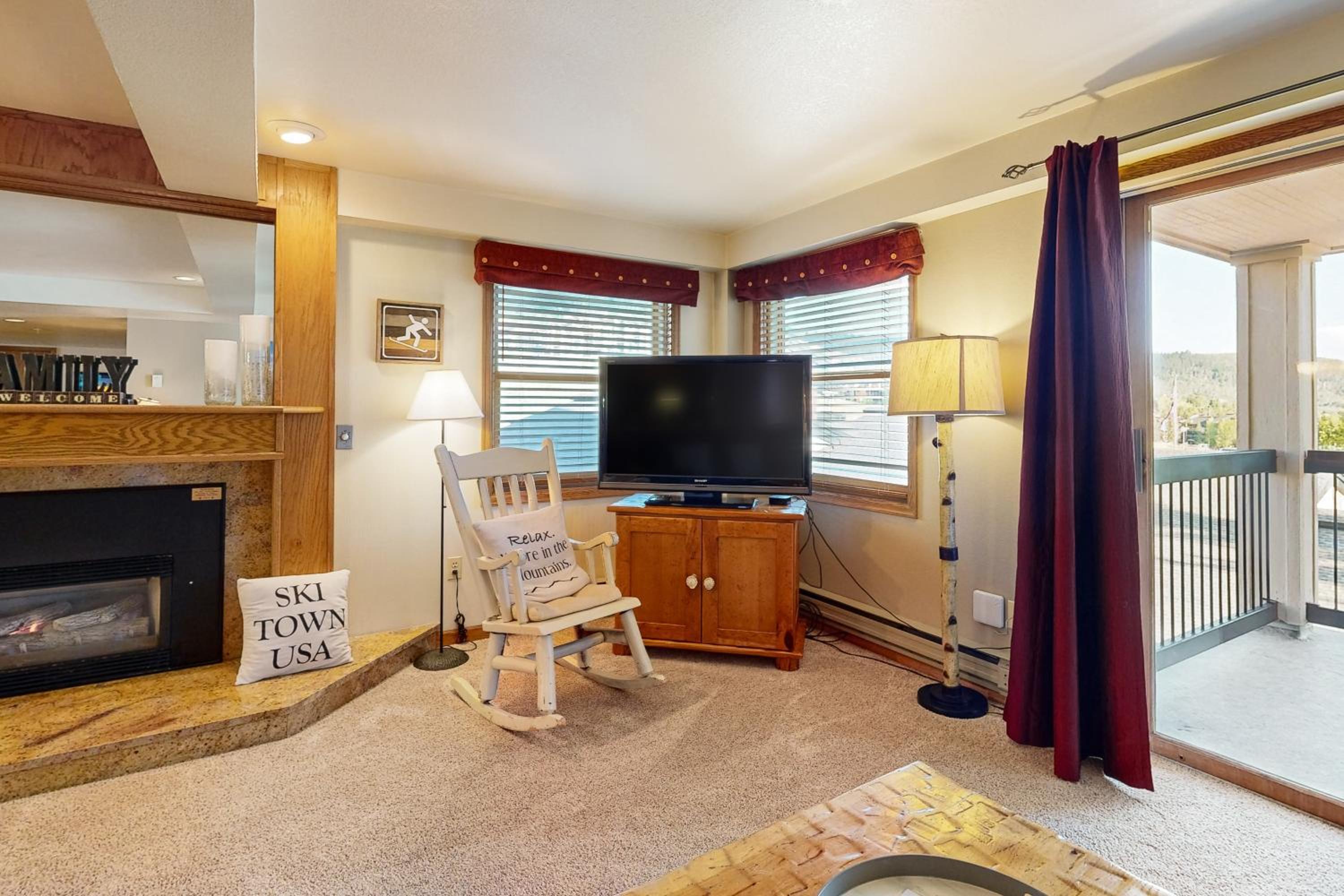 Three-Bedroom Apartment photo 2