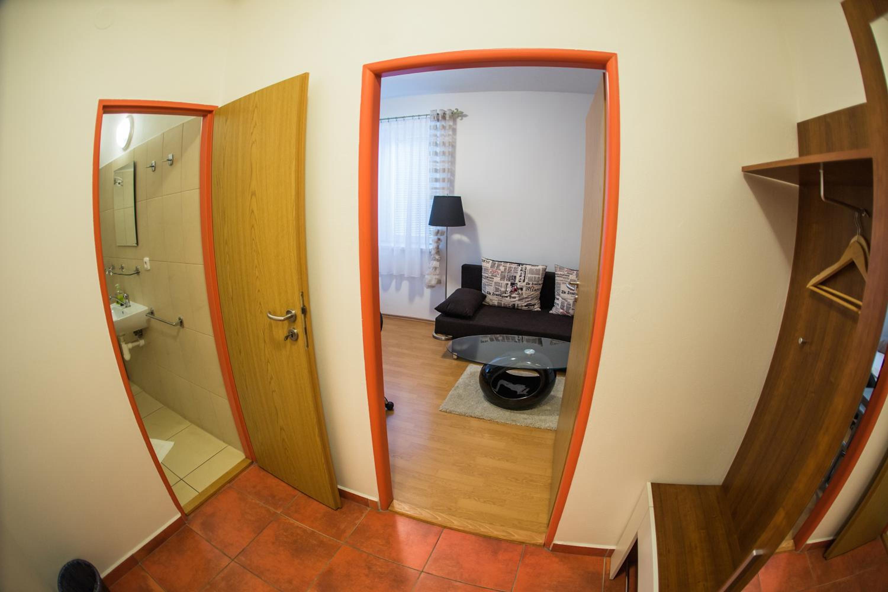Standard Double or Twin Room photo 3