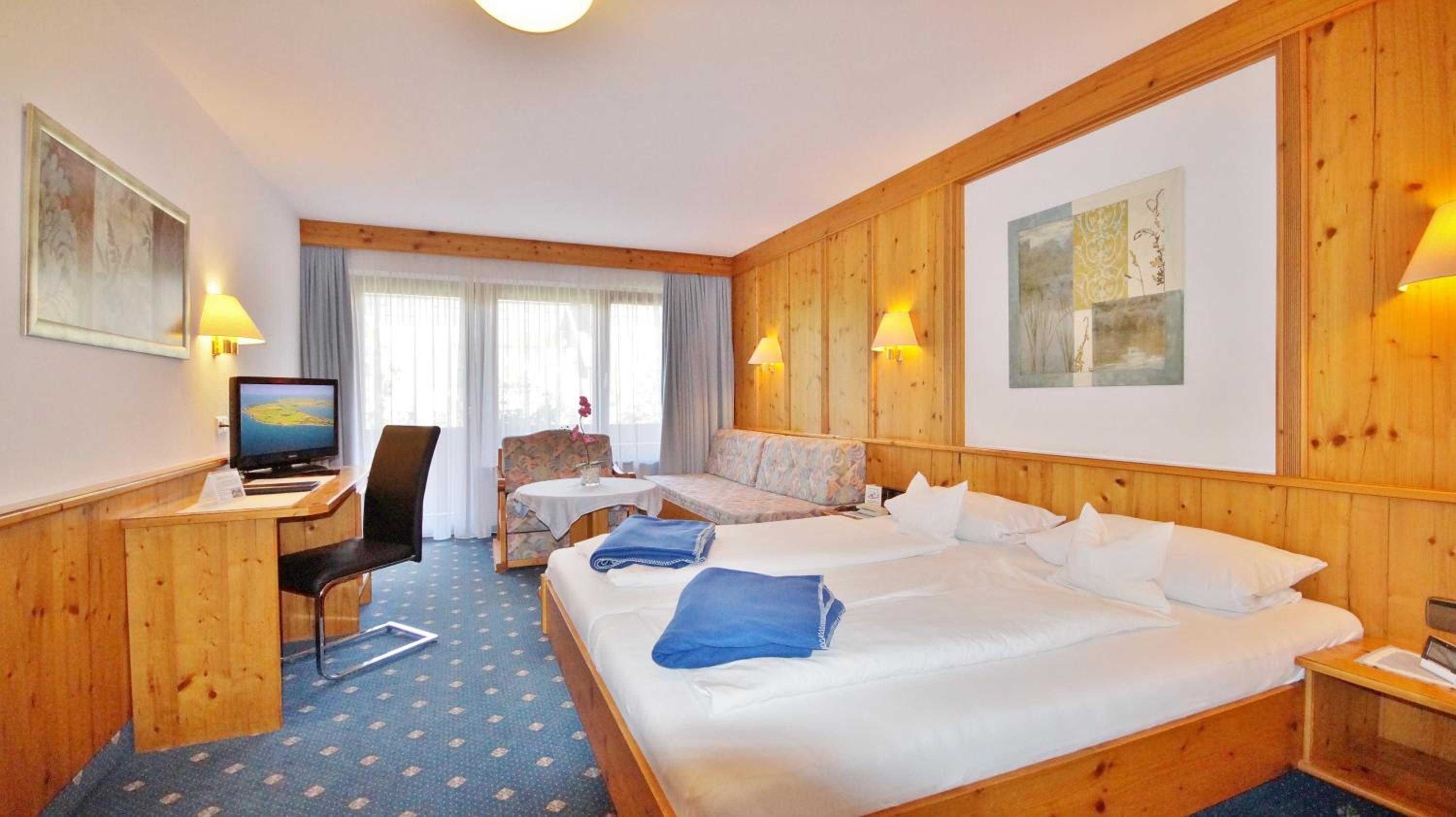 Double Room - Photo 3