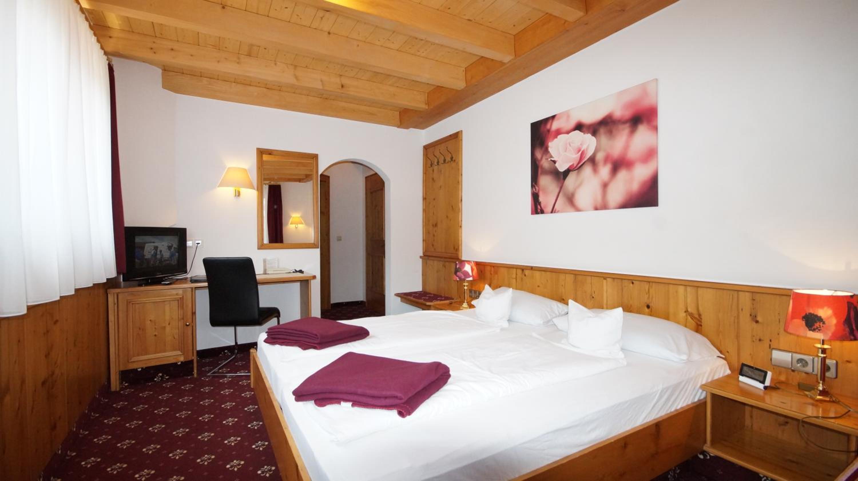 Double Room - Photo 7