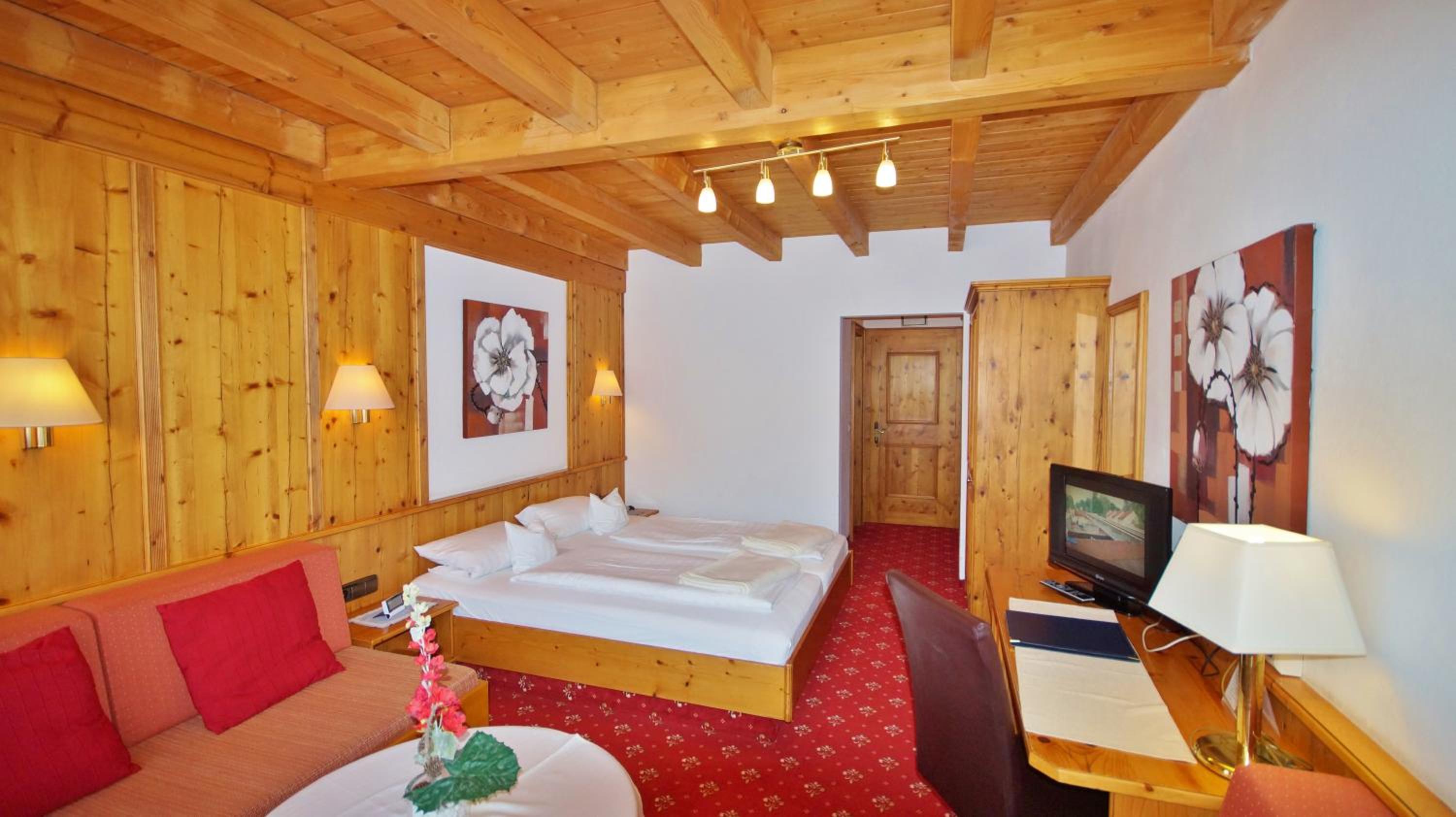 Double Room - Photo 5