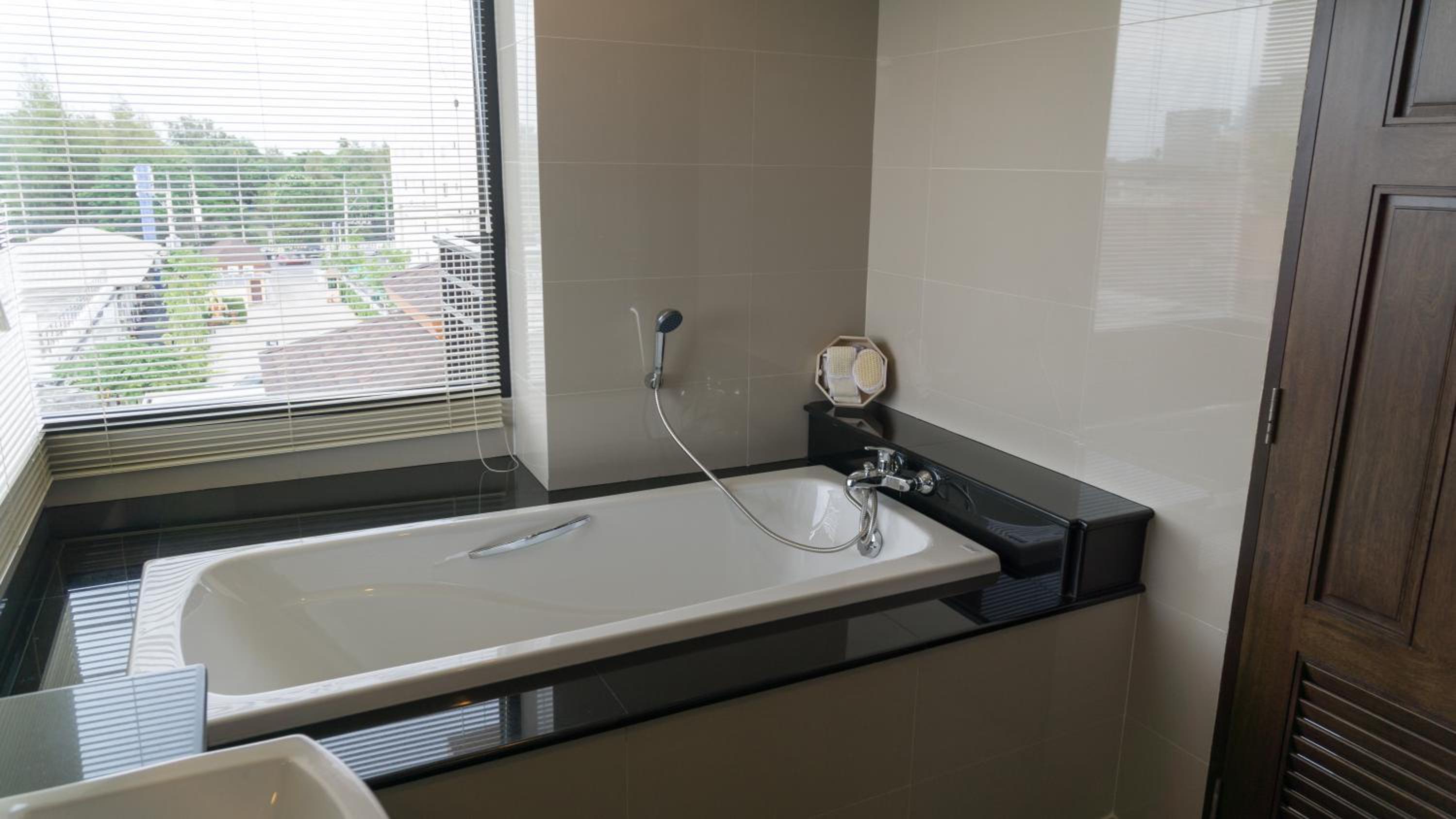 Deluxe Double Room - Photo 7