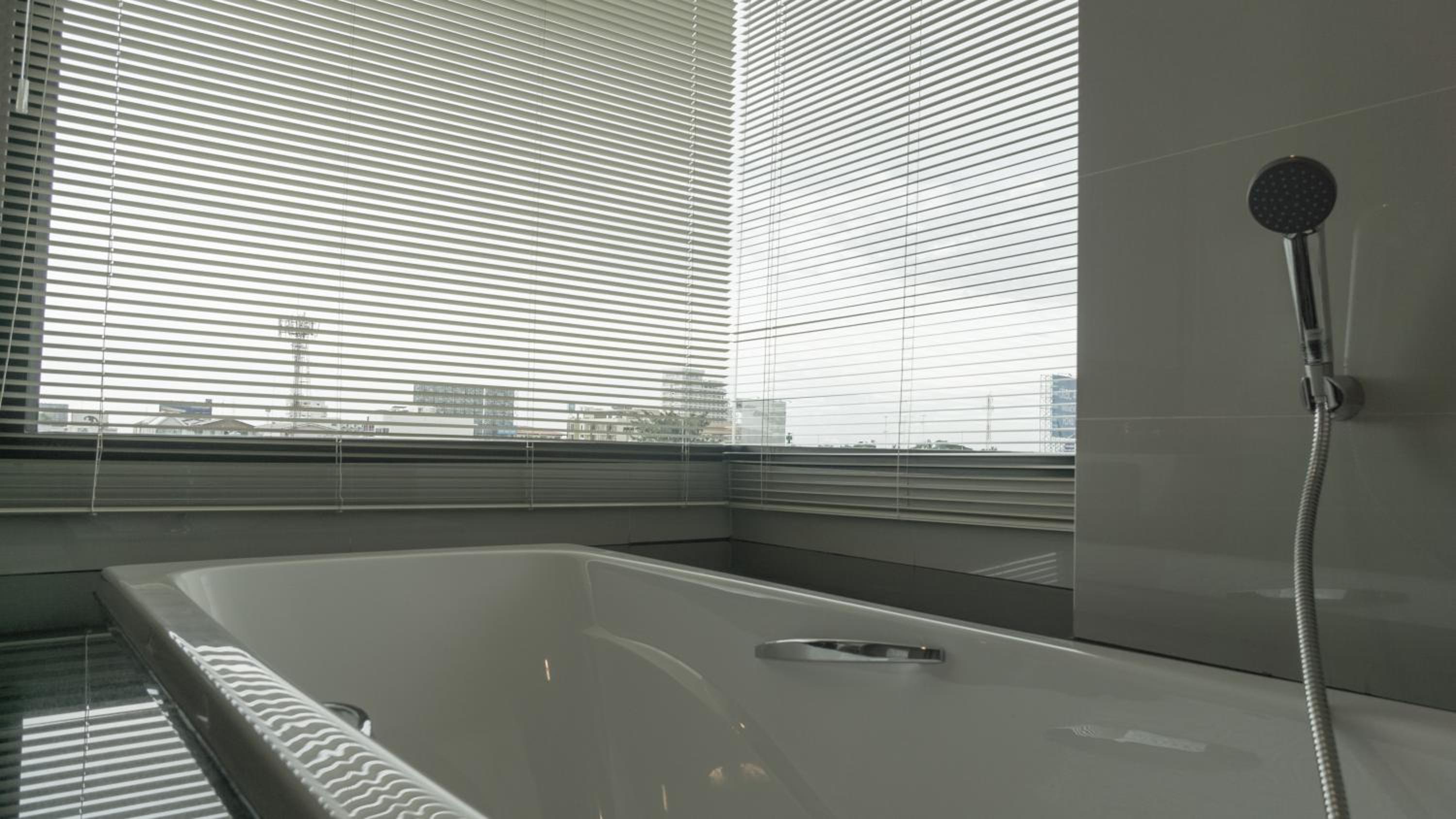 Deluxe Double Room - Photo 11