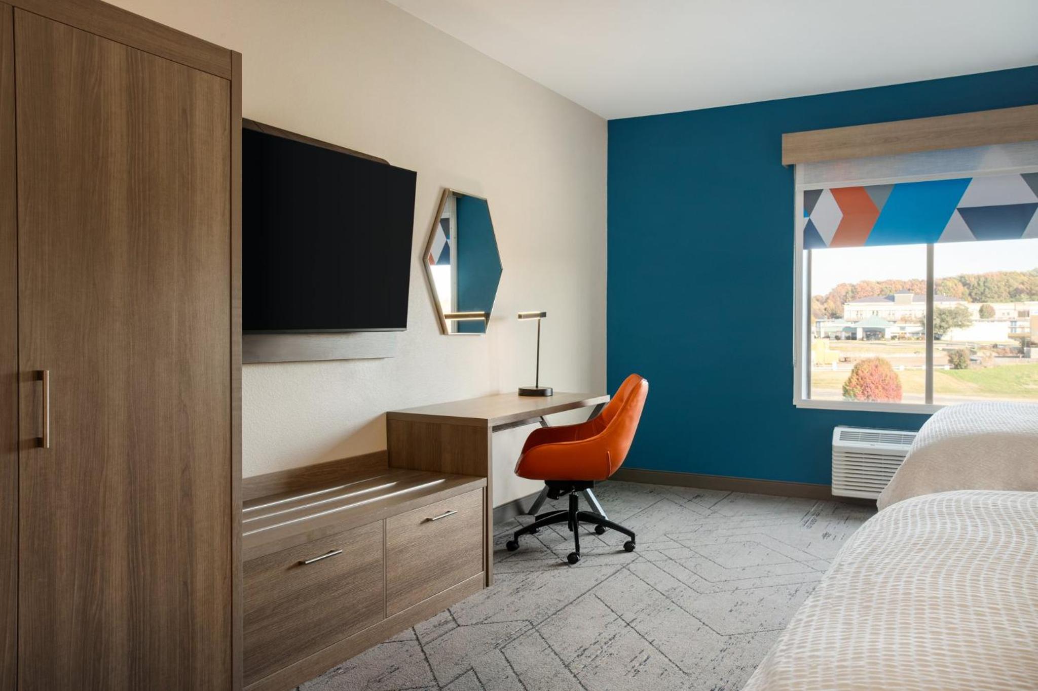 Standard Room with Two Queen Beds