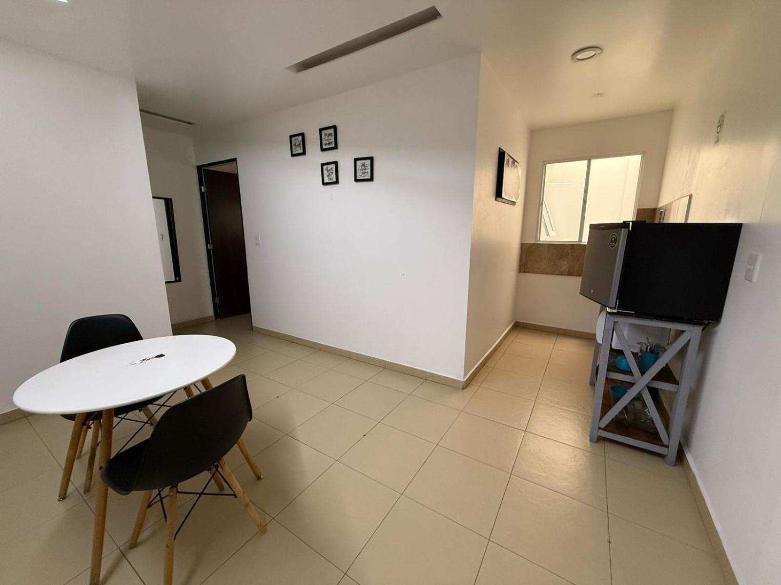 One-Bedroom Apartment photo 3