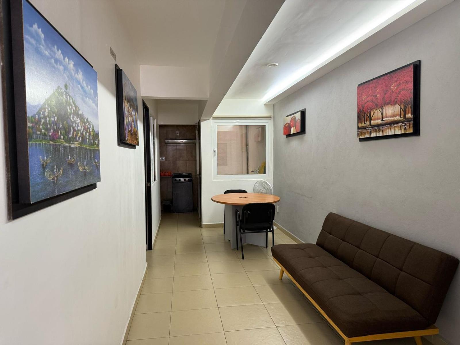 One-Bedroom Apartment photo 1