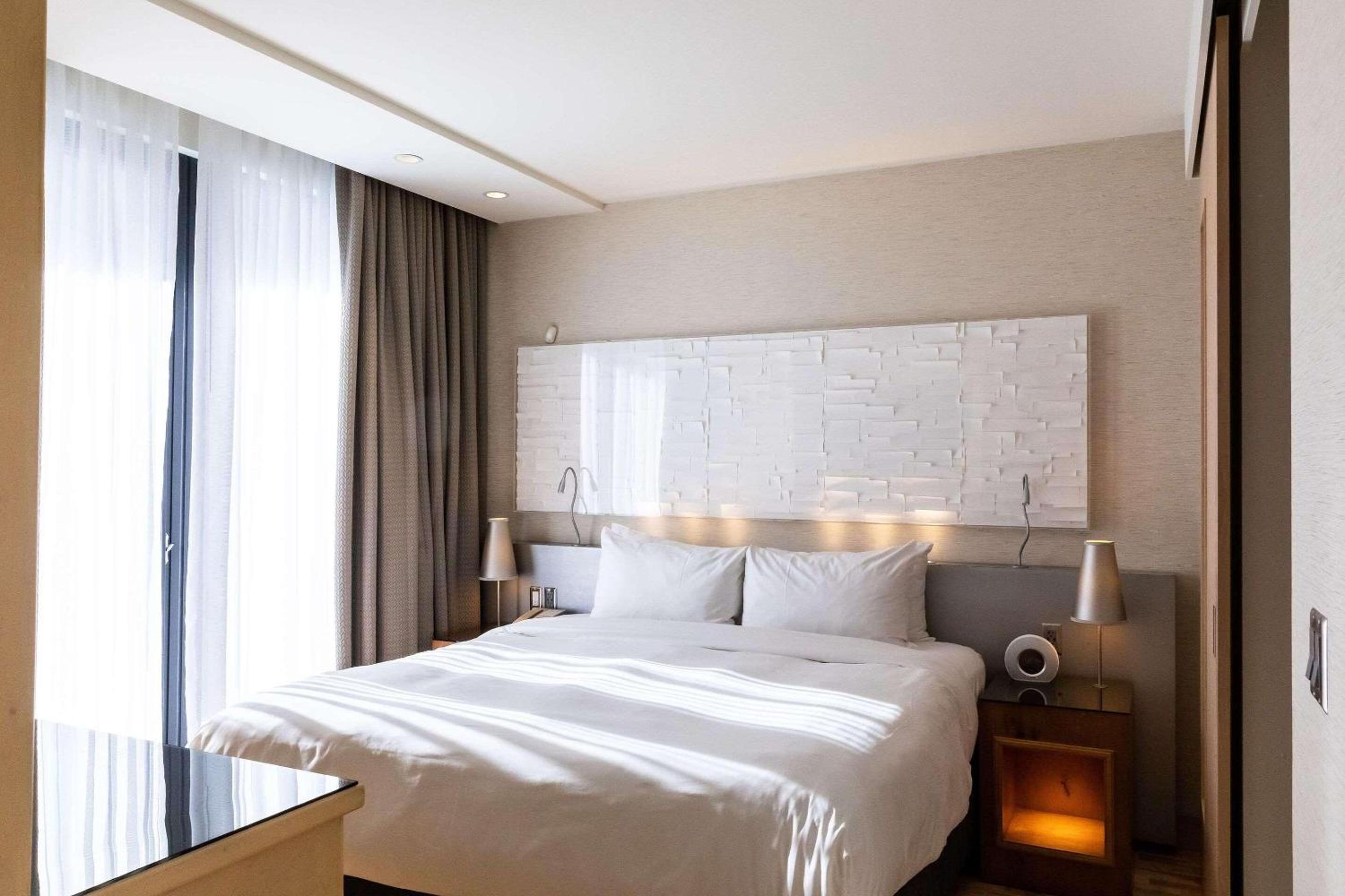 King Suite with Balcony