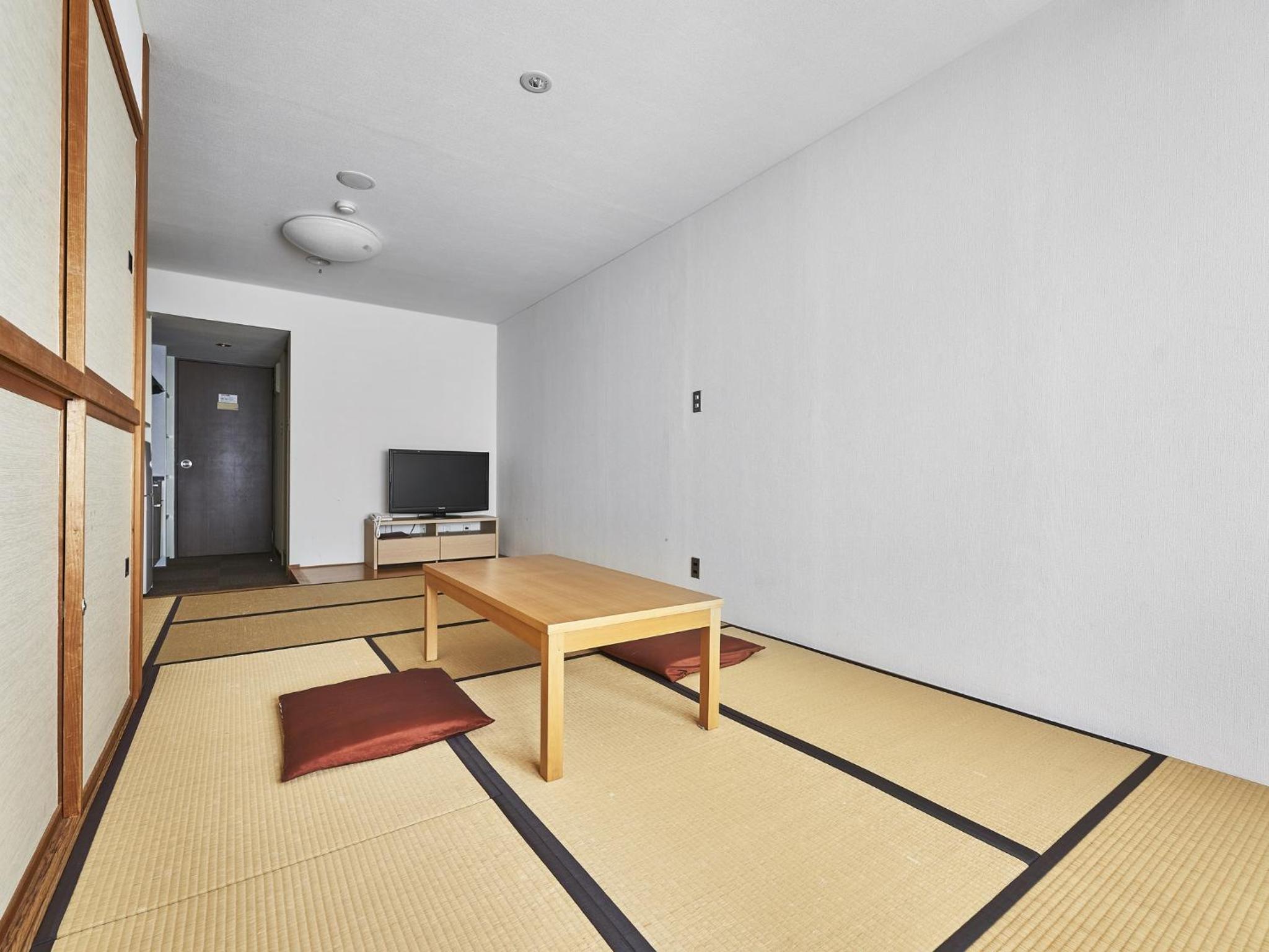 Japanese-Style Quadruple Room