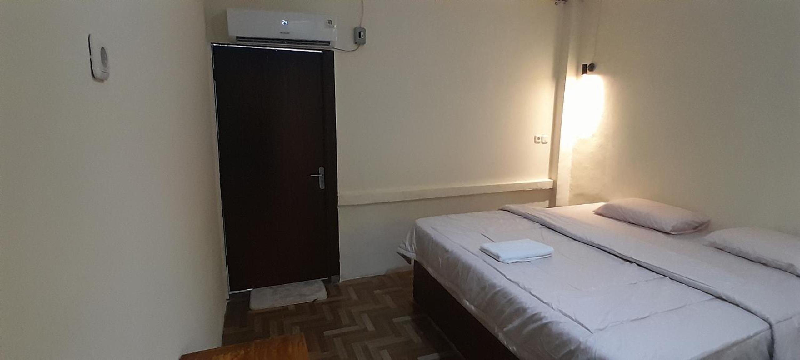 Double Room with Patio photo 3