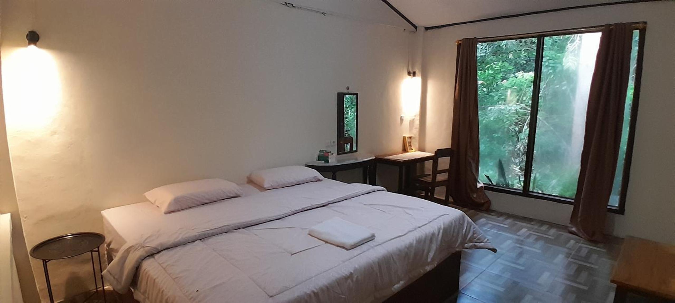 Double Room with Patio photo 2