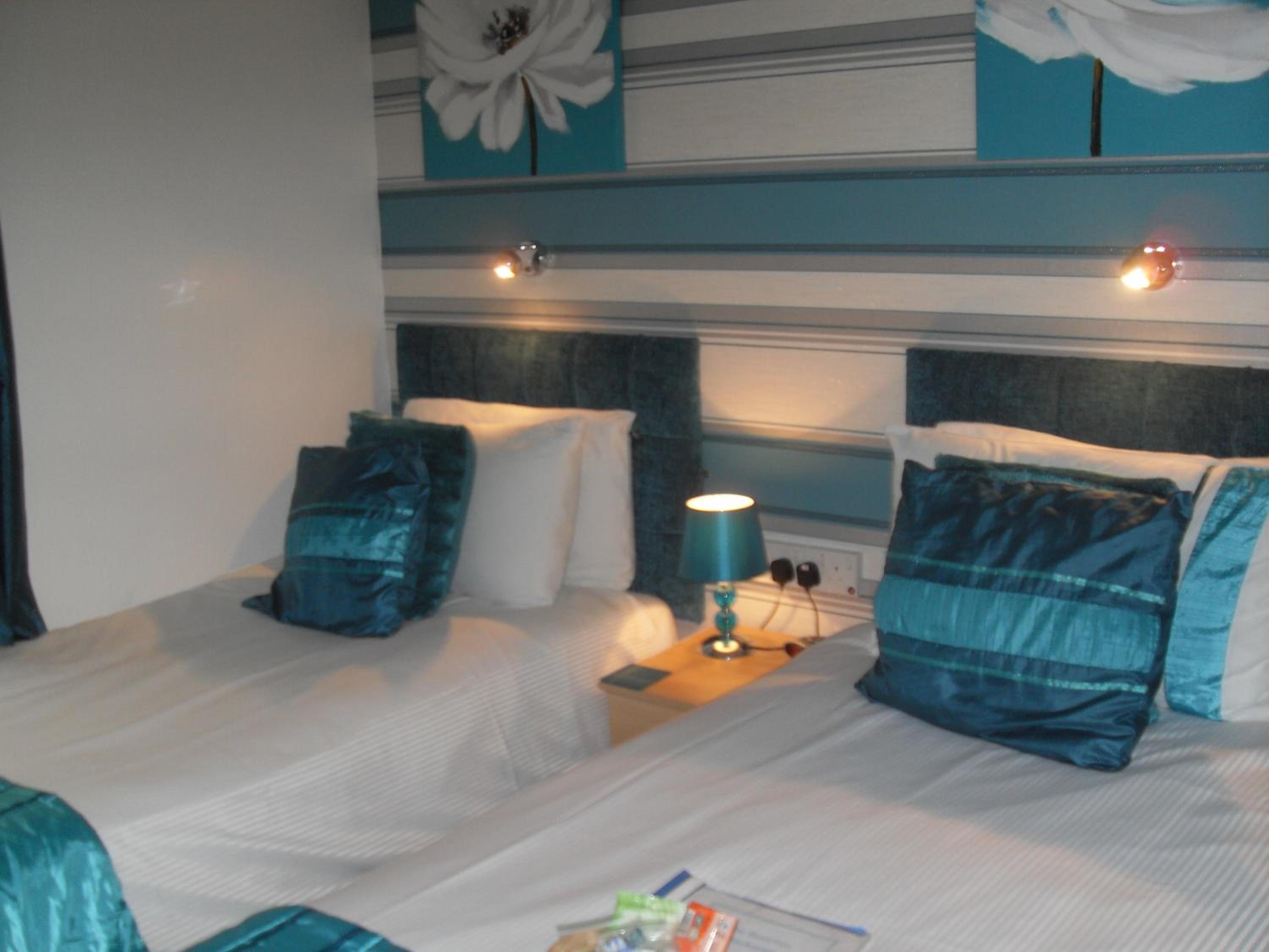 Twin Room - Photo 4