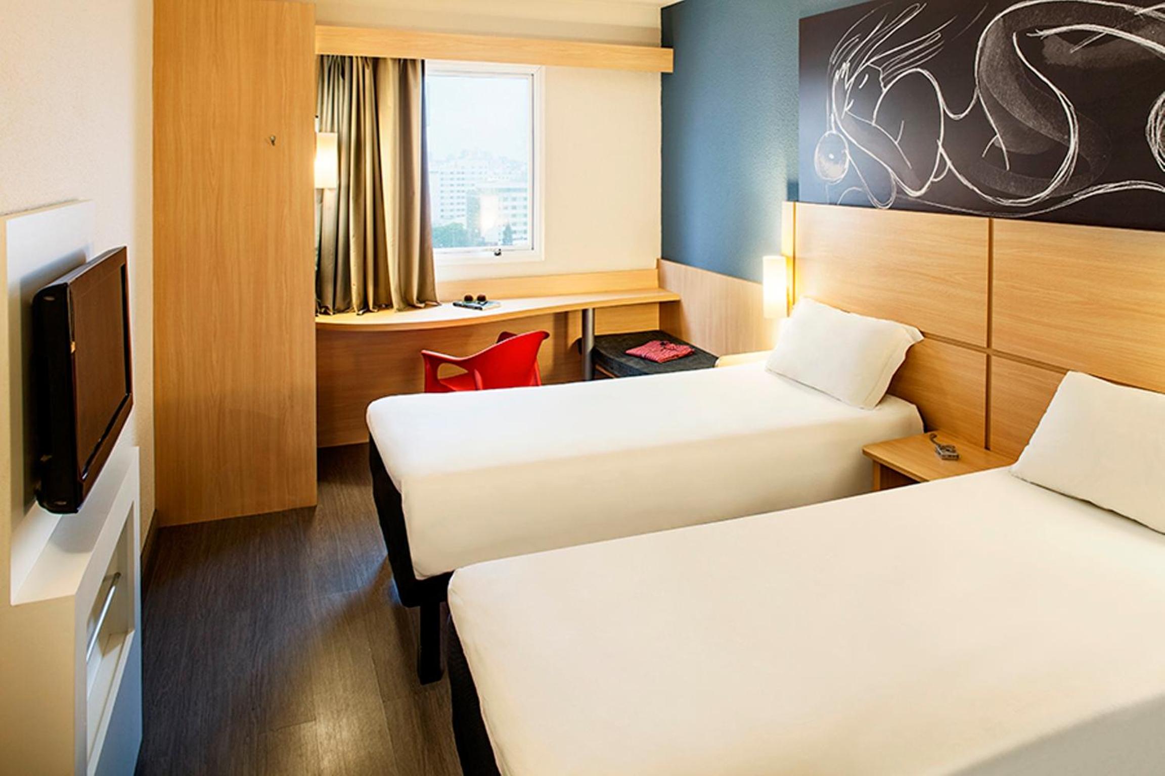 Standard Twin Room photo 2