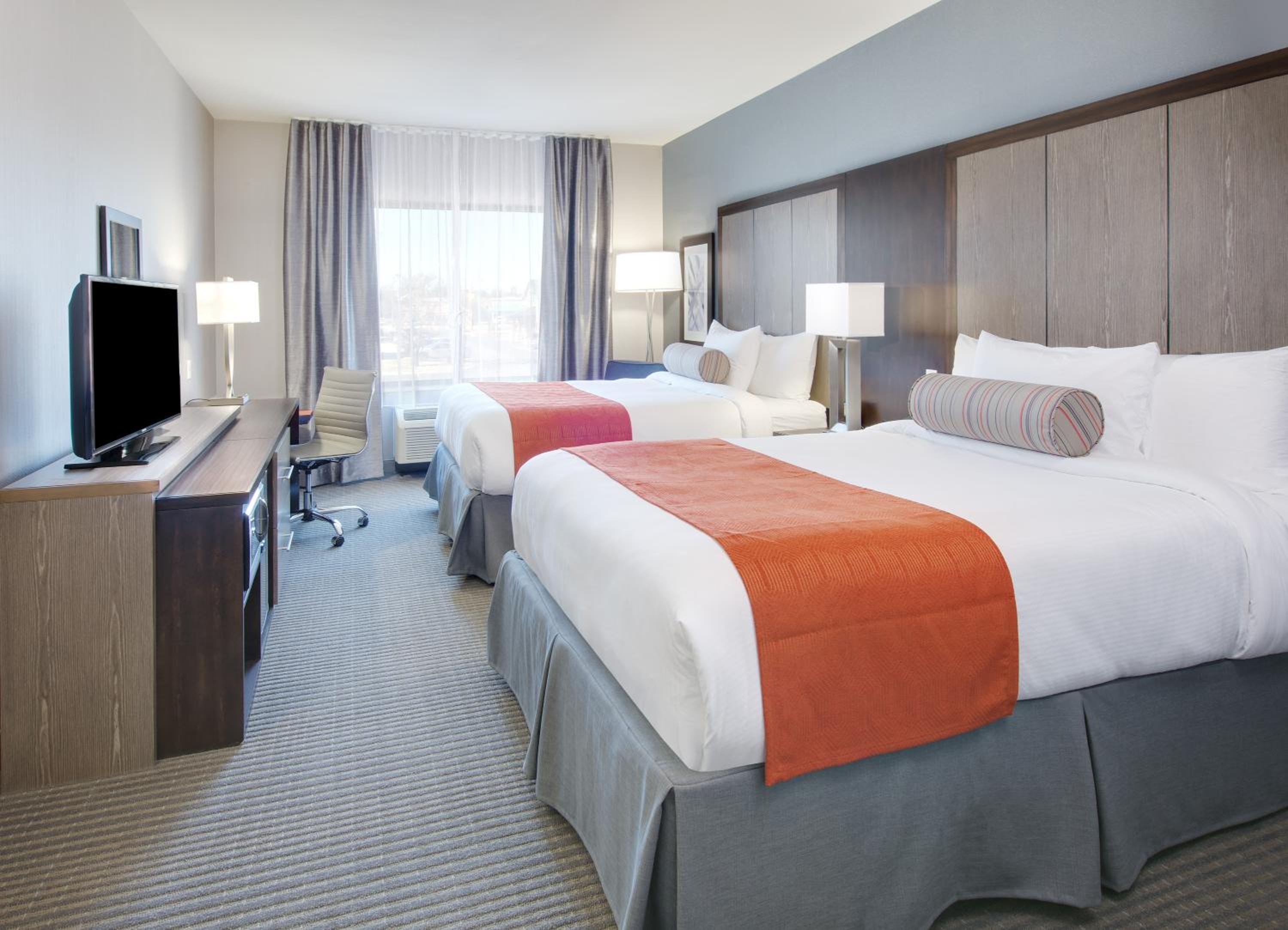 Deluxe Queen Room with Two Queen Beds - Accessible/Non Smoking