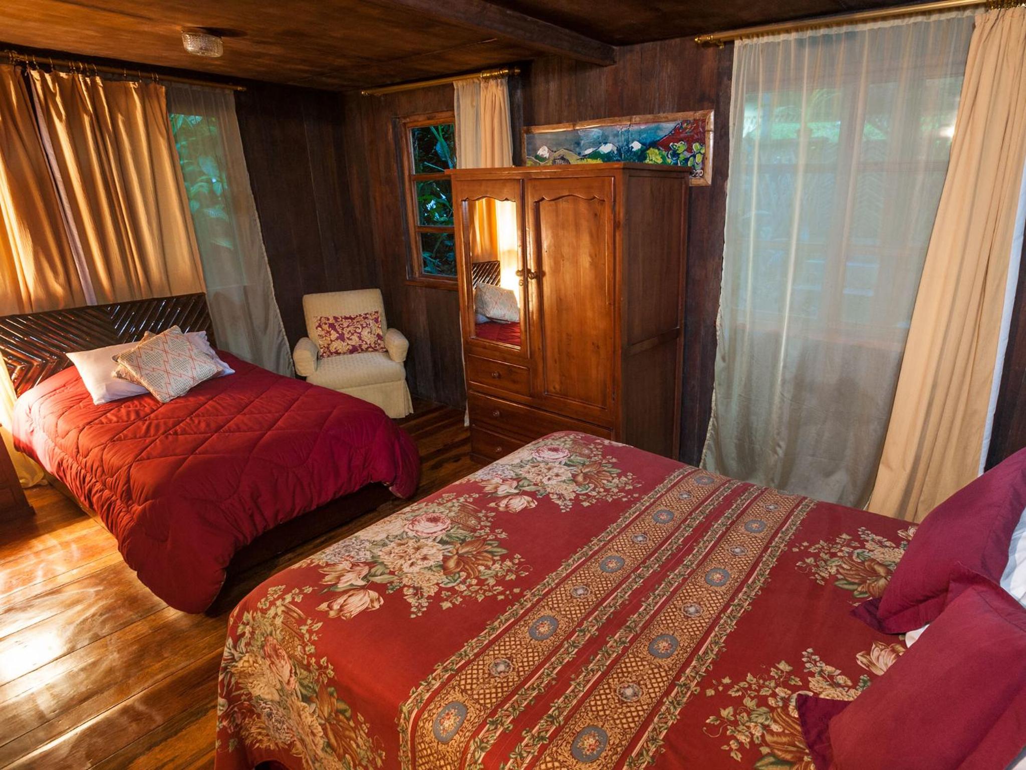 Basic Triple Room photo 2