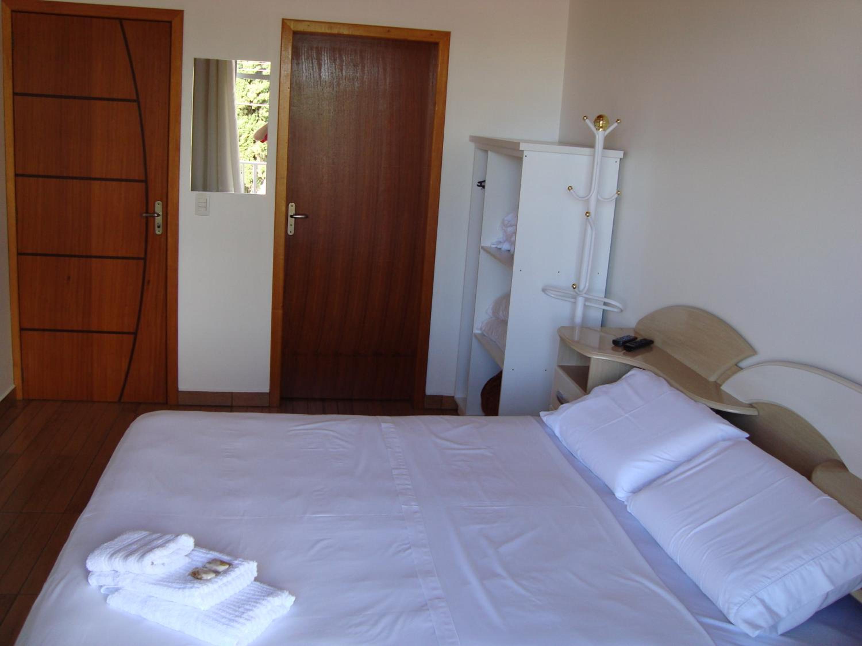 Deluxe Double Room with Spa Bath  photo 3