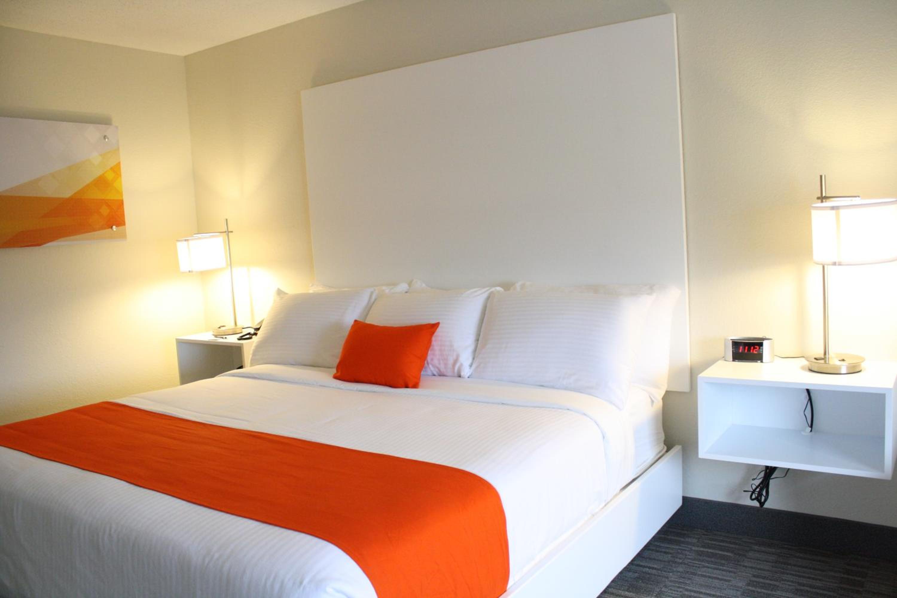 King Room with Tub - Disability Access/Non Smoking