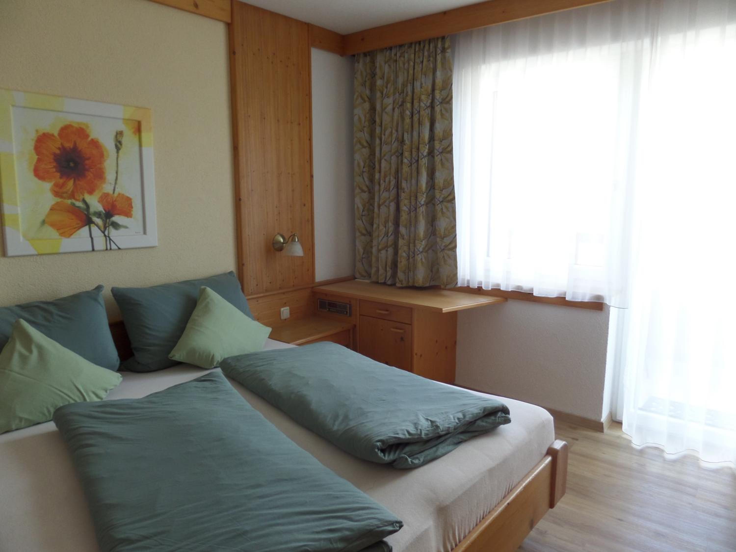 One-Bedroom Apartment with Balcony photo 2