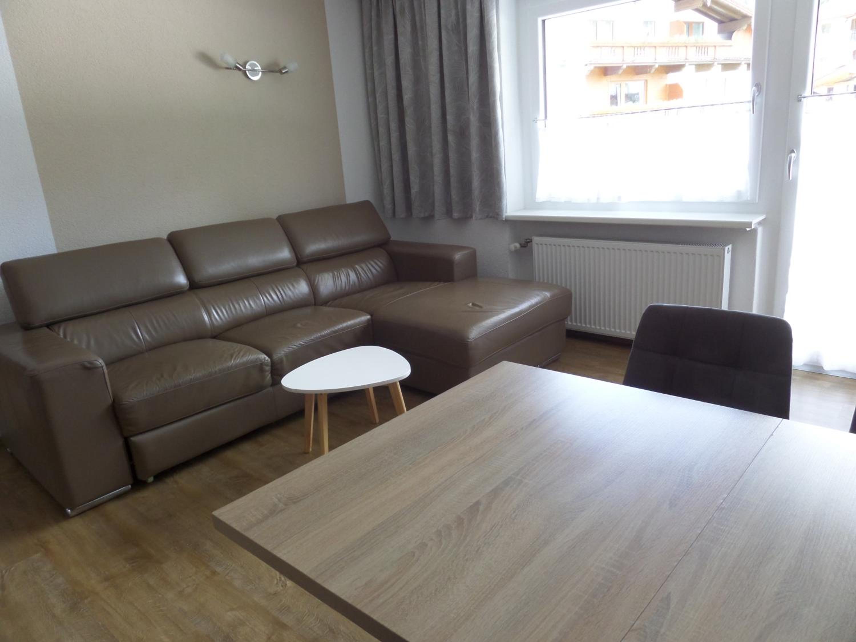 One-Bedroom Apartment with Balcony photo 1