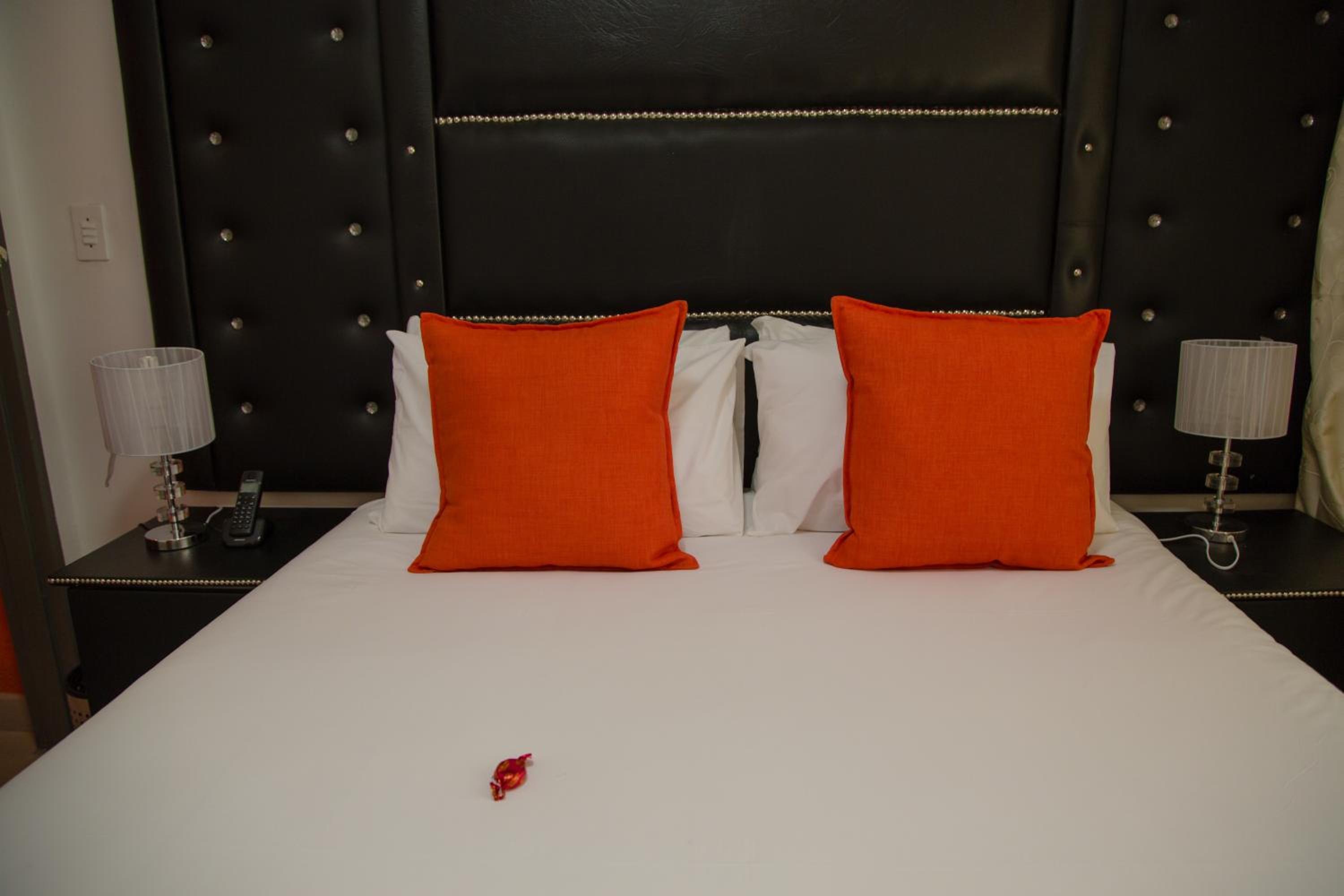 Double Room with Private Bathroom photo 1