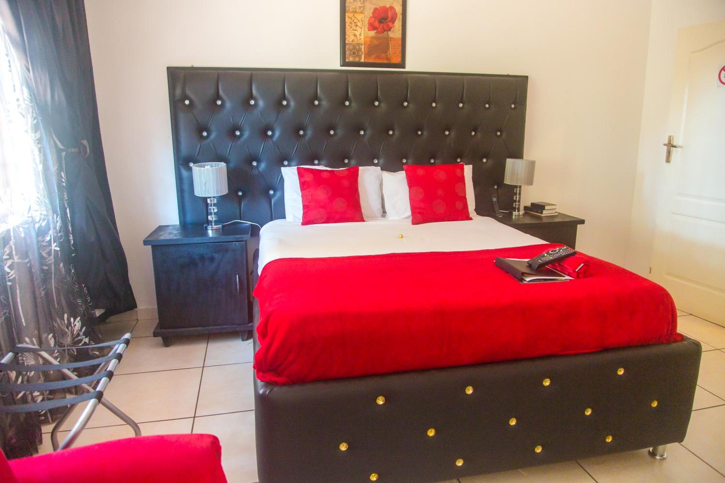 Budget Double Room photo 1