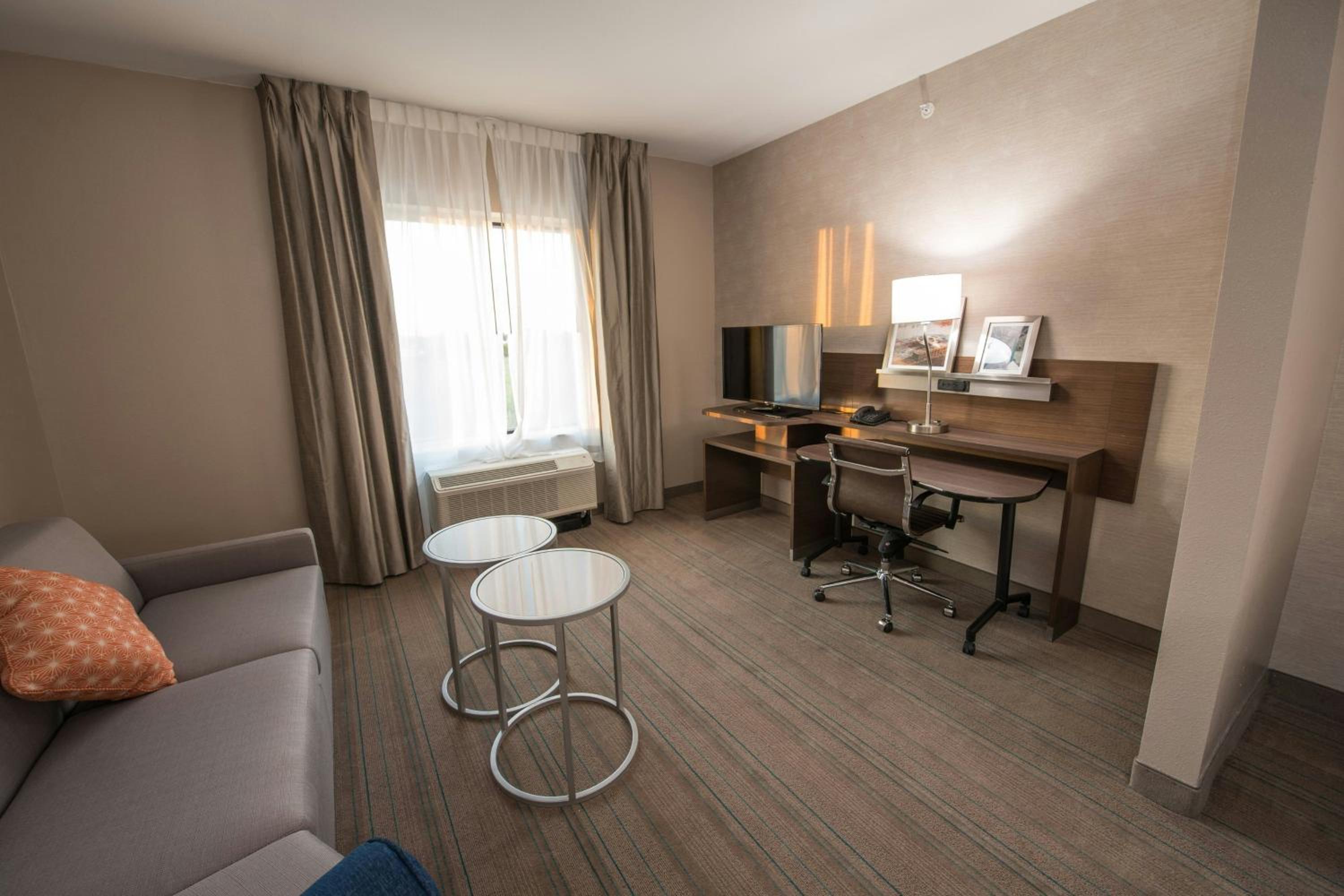 King Suite with Sofa Bed - Hearing Accessible photo 2