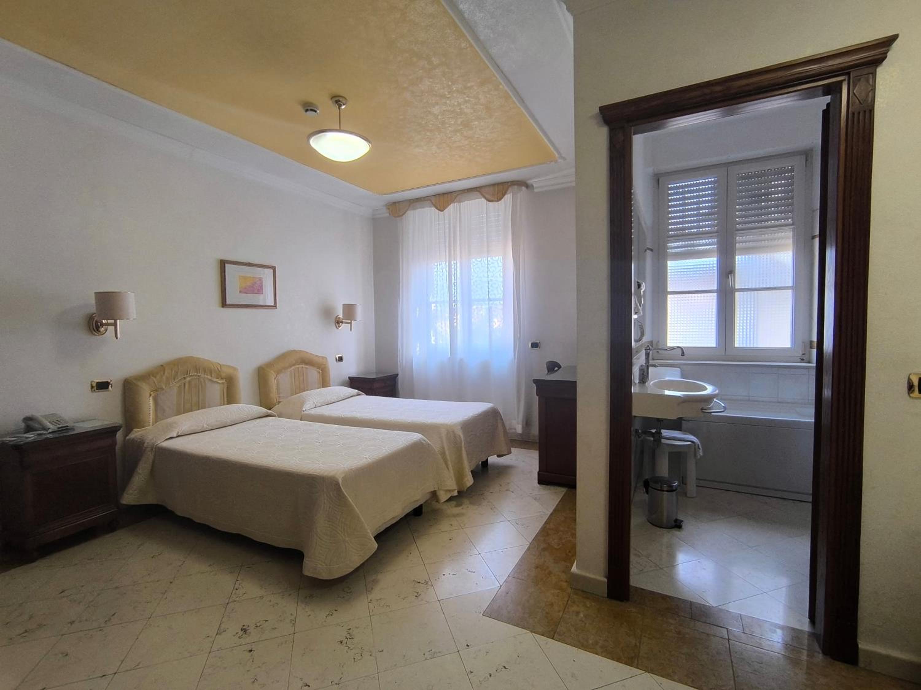 Triple Room - Photo 2