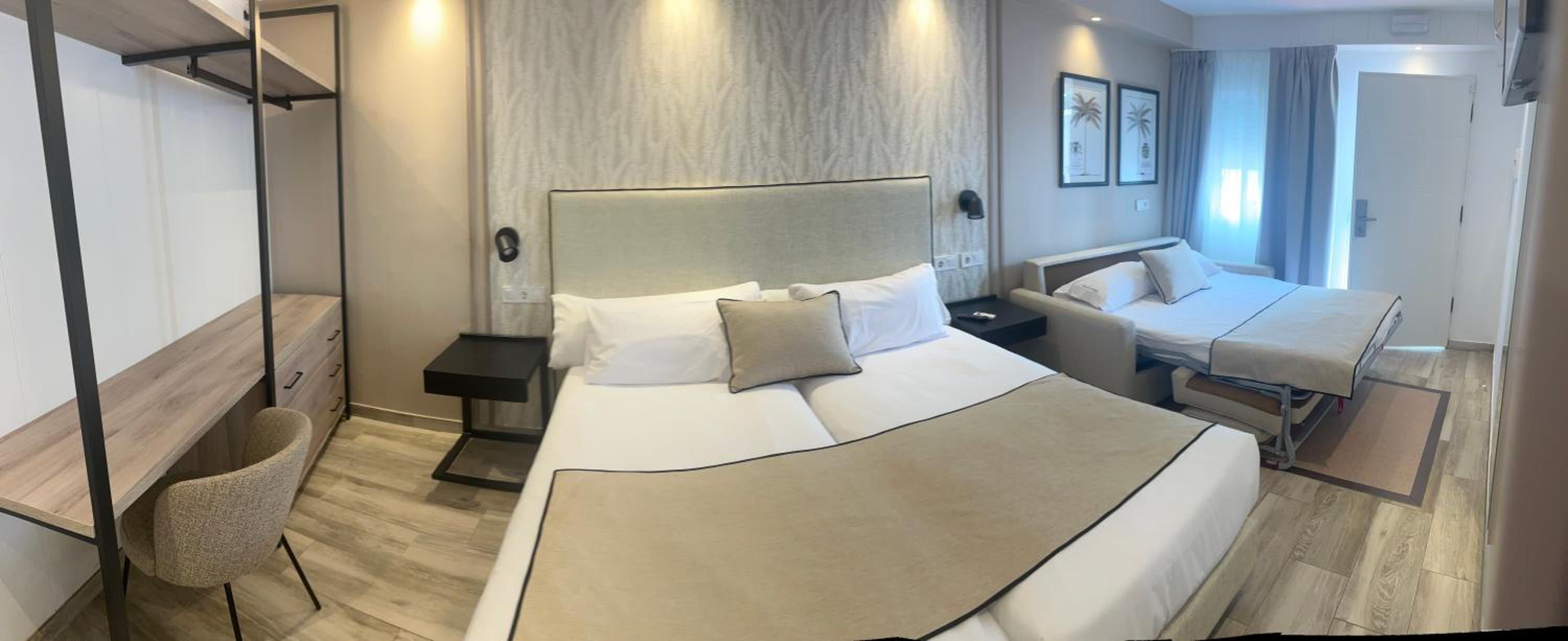 Comfort Quadruple Room with Free Airport Shuttle - Photo 1