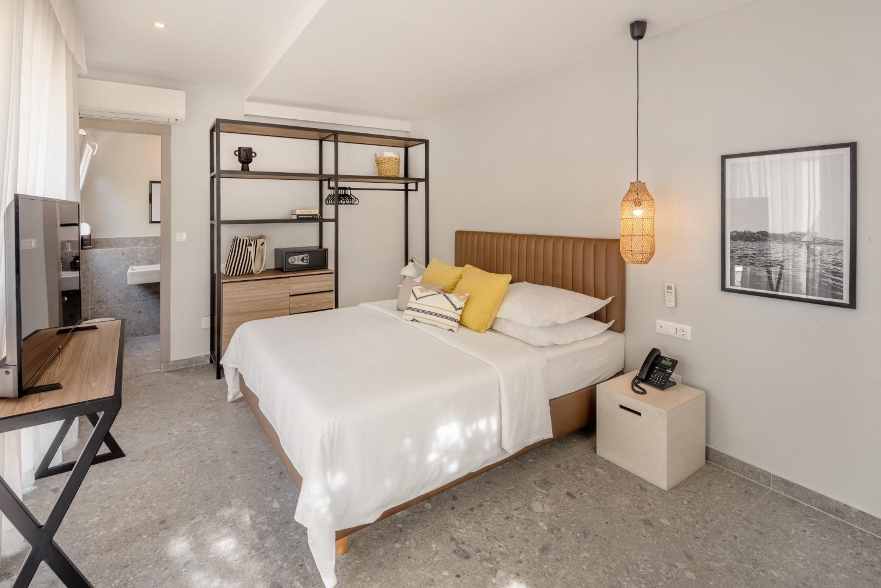 Palm Beach Bungalow Double Room photo 3