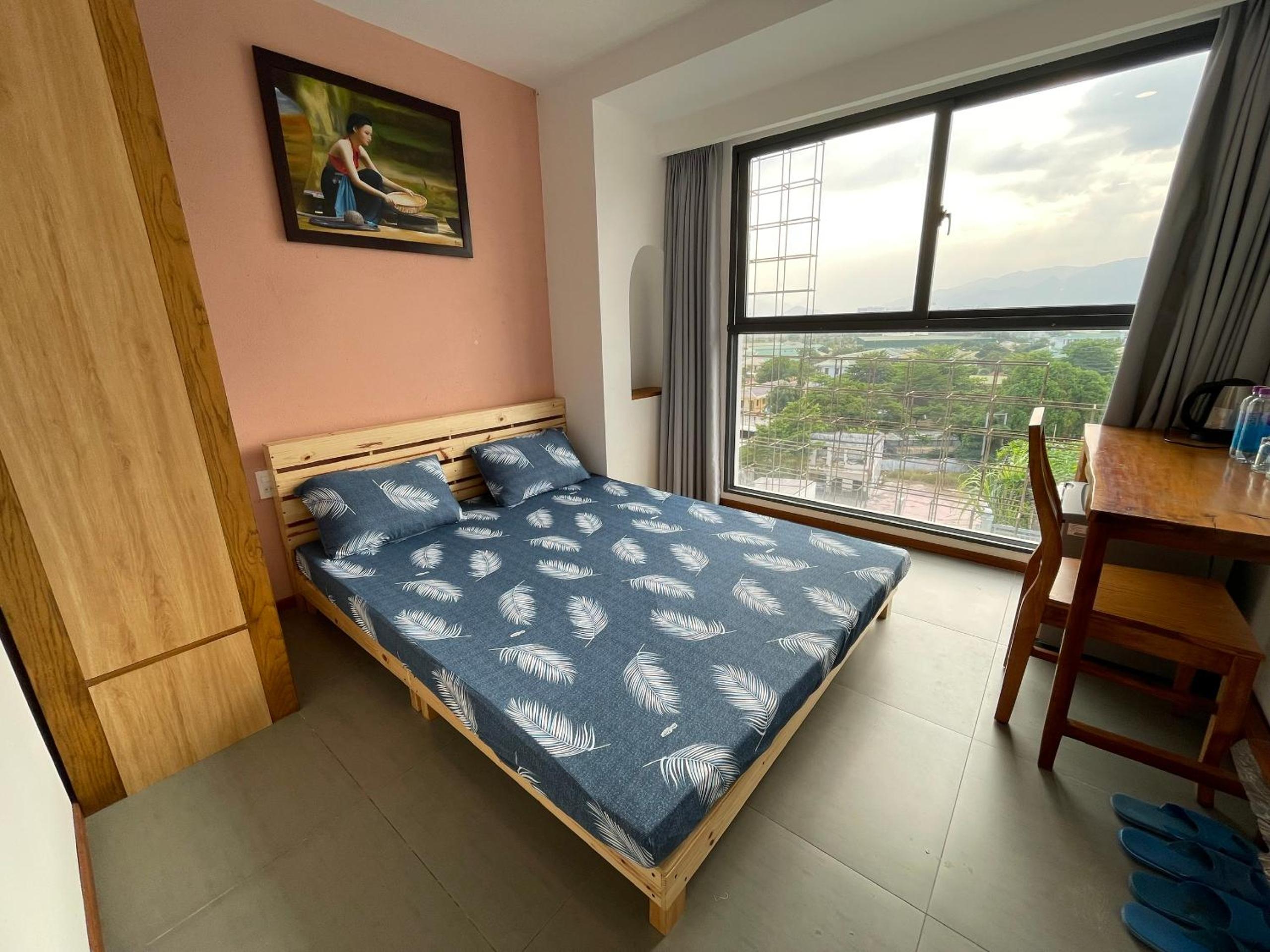 King Room with Mountain View