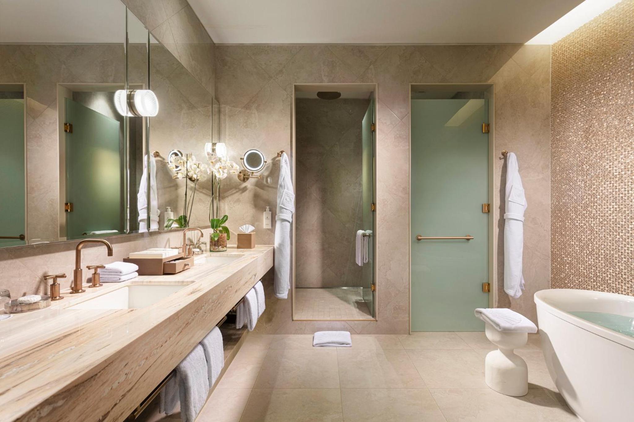 Panoramic Suite - Photo 2